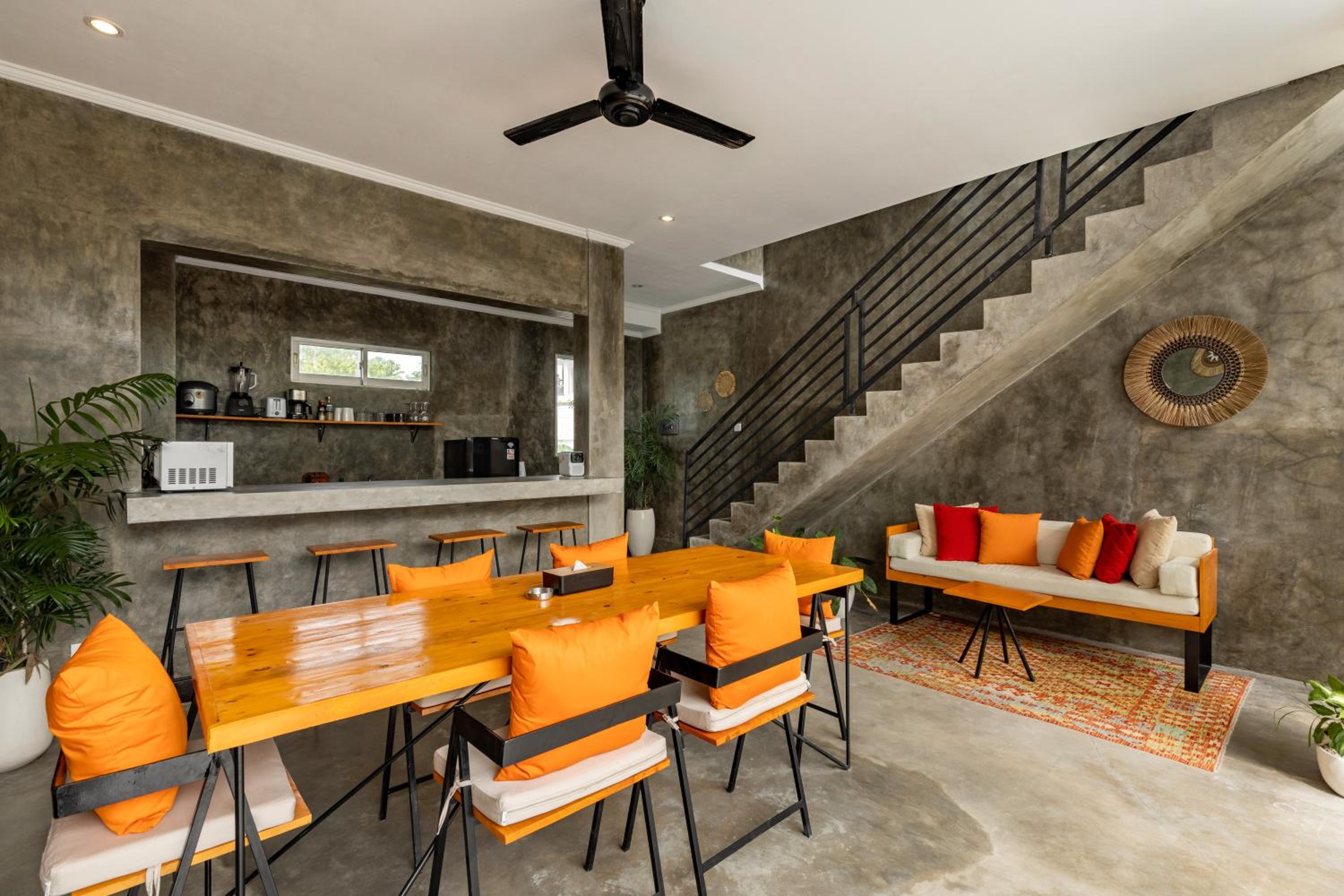 dining