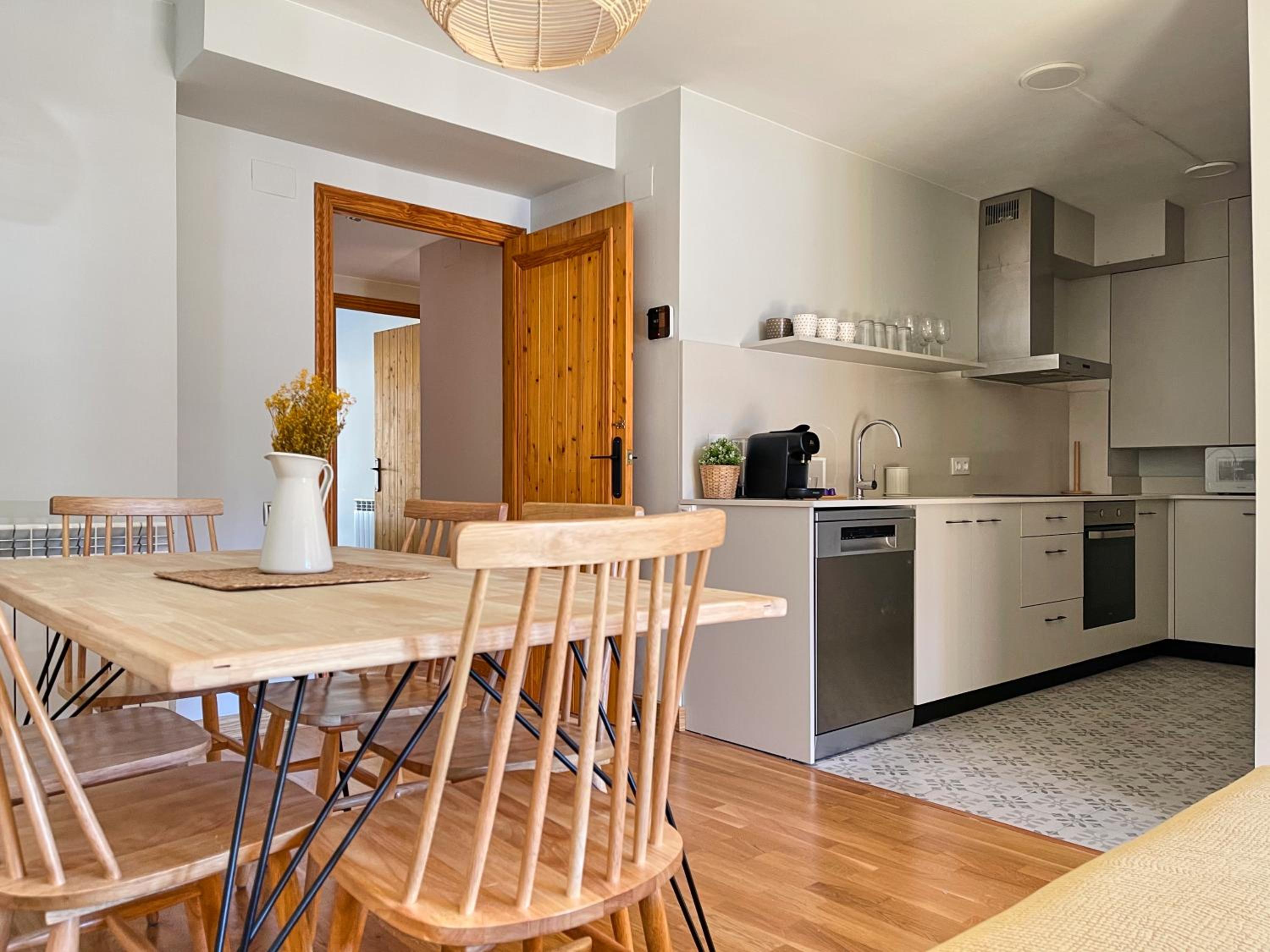 Apartamento en el centro de Benasque con piscina