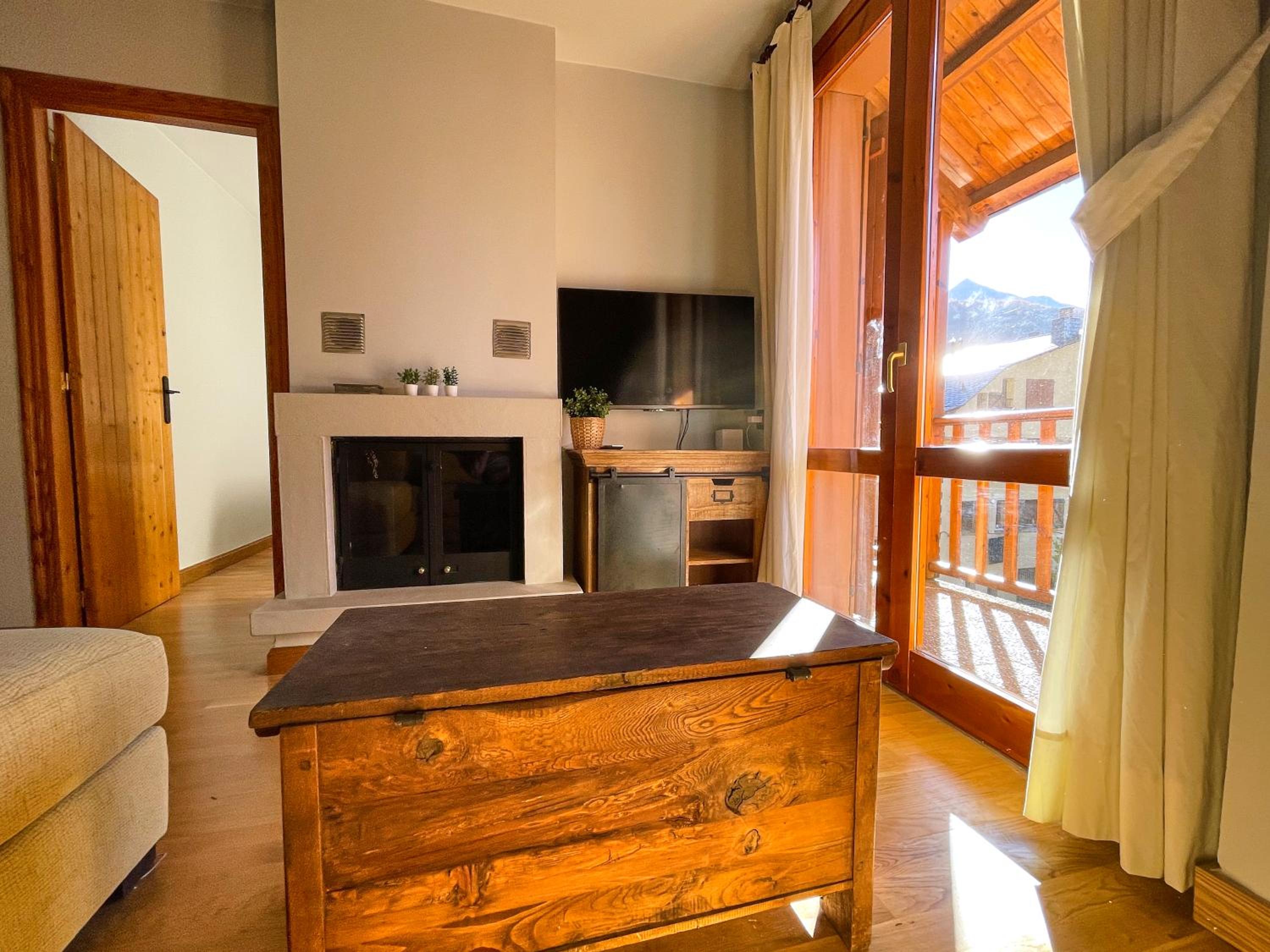 Apartamento en el centro de Benasque con piscina