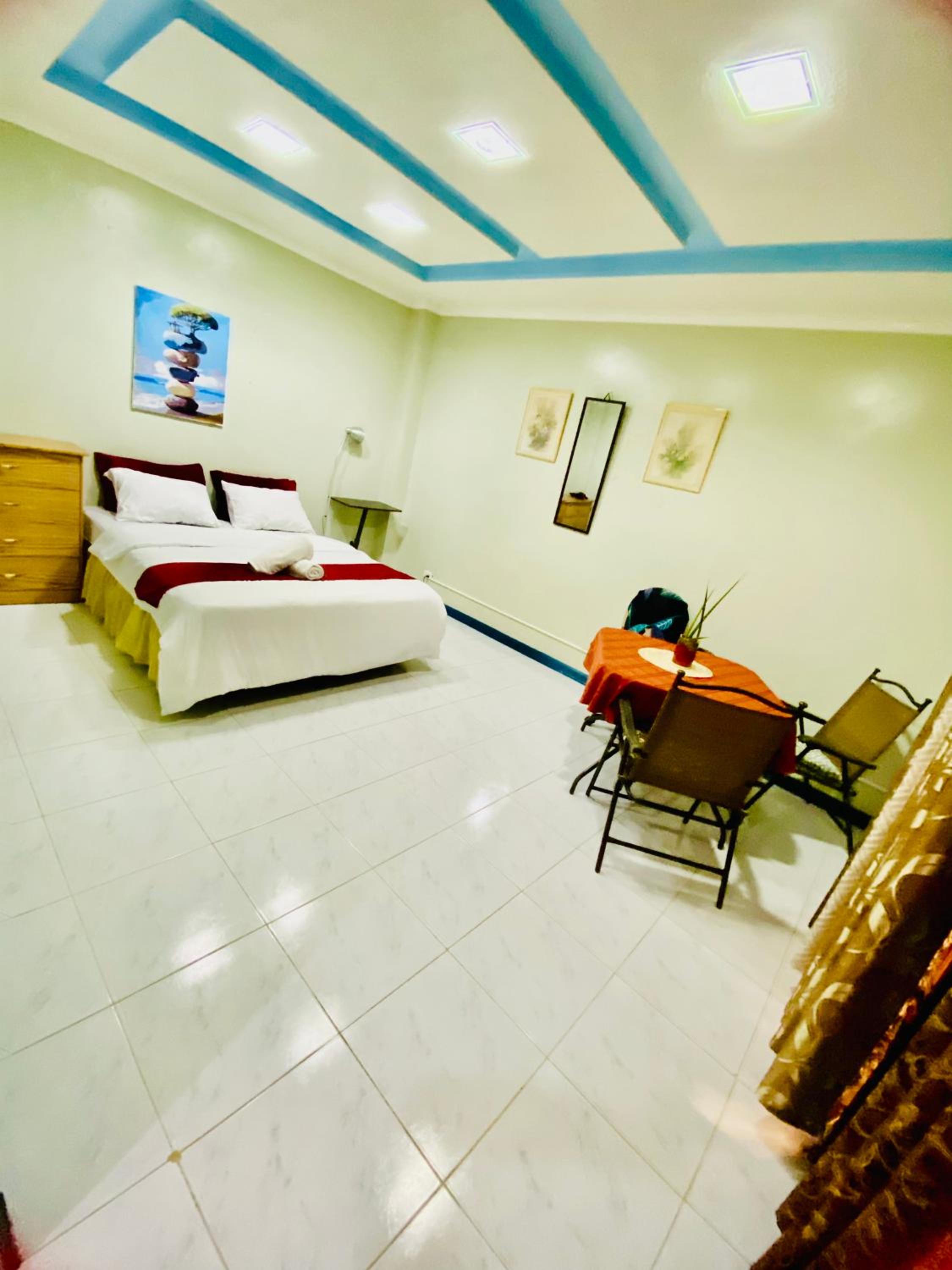 Len Staycation in Panabo 3BDR-2BR-Downstairs Wifi Netflix