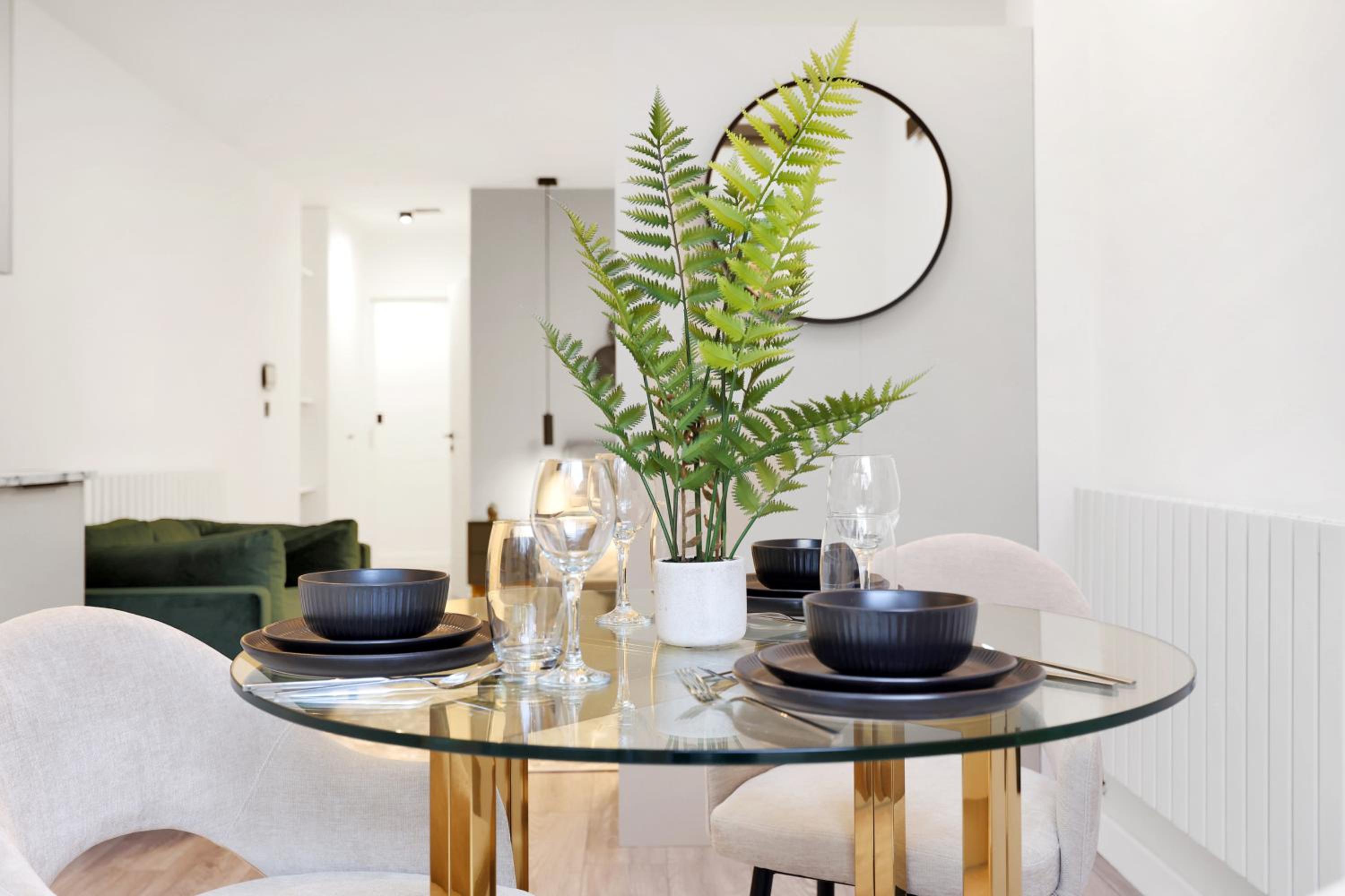 Hilldrop Apartments Short Term Rental & Flexible Renting Islington with Free WiFi, Parking & Garden