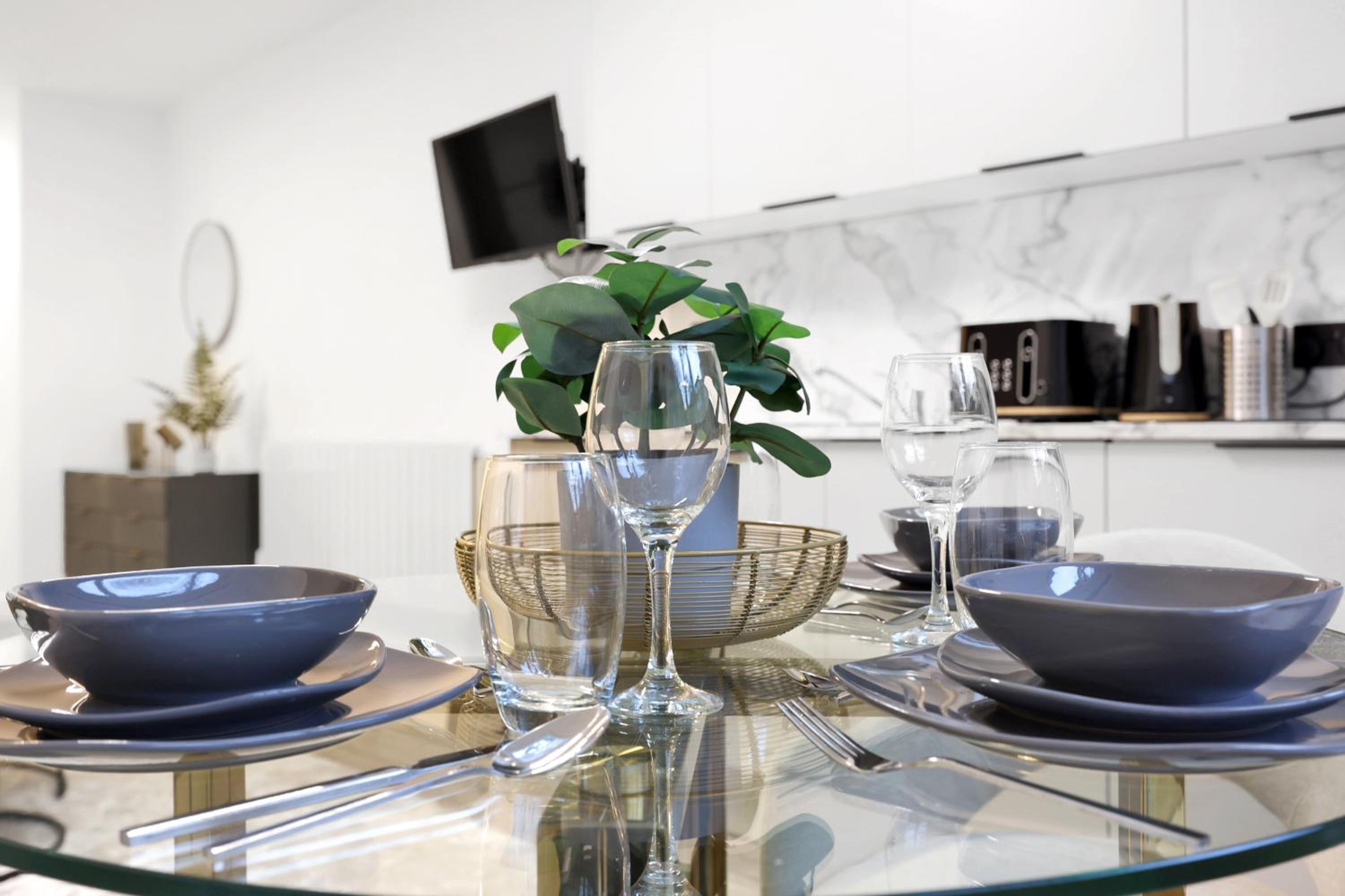 Hilldrop Apartments Short Term Rental & Flexible Renting Islington with Free WiFi, Parking & Garden