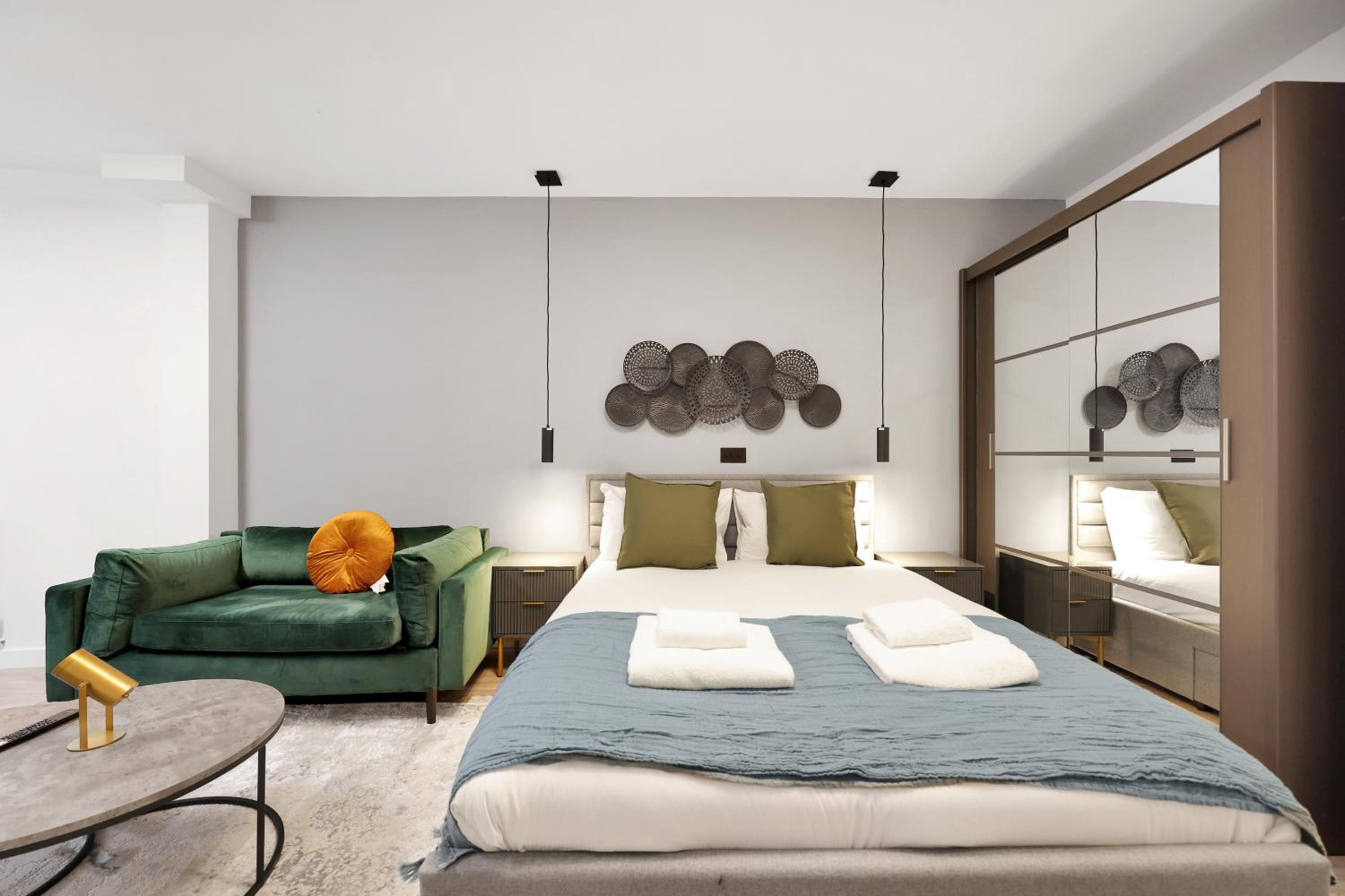 Hilldrop Apartments Short Term Rental & Flexible Renting Islington with Free WiFi, Parking & Garden