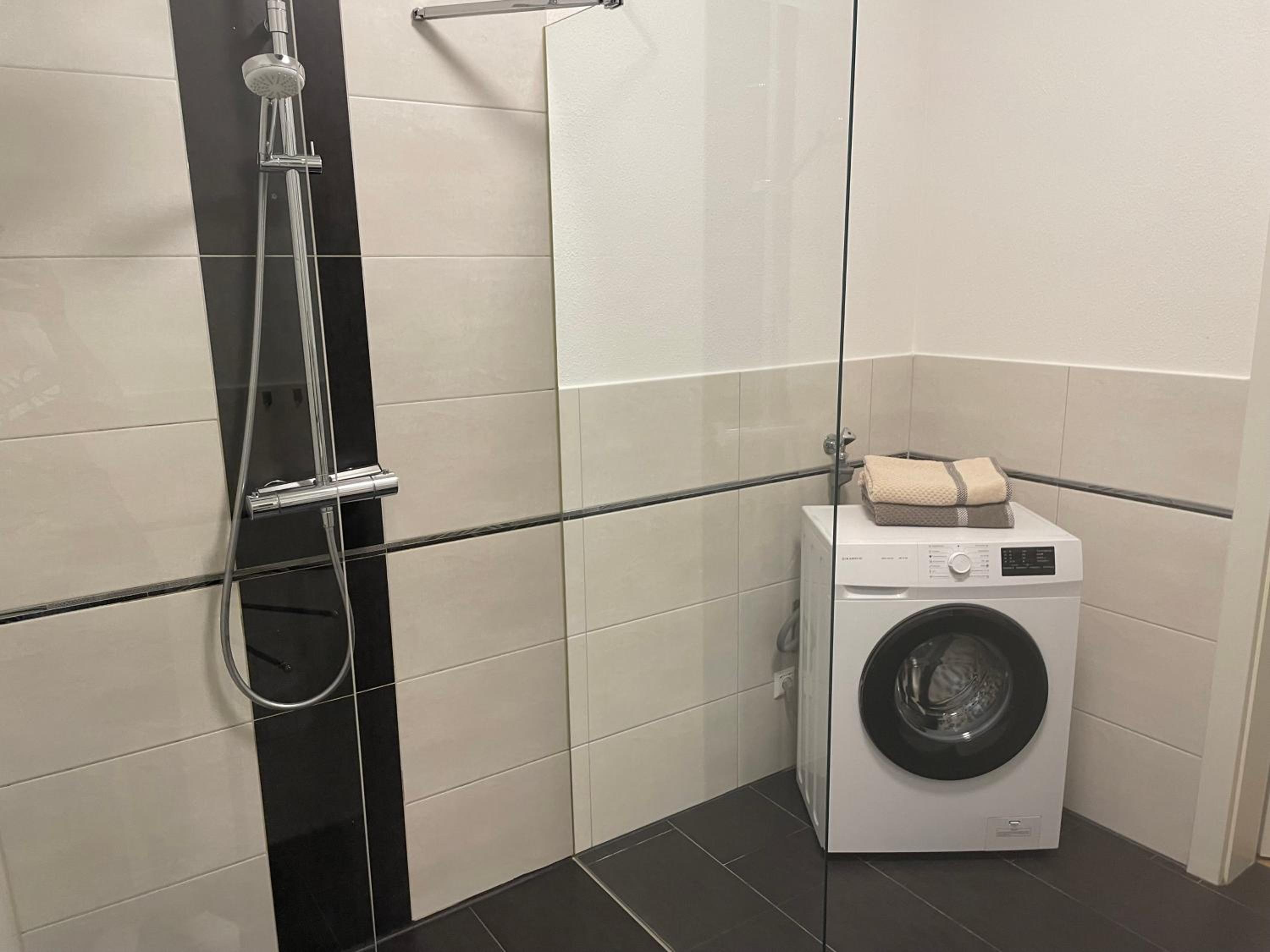 Sorinas Home - Comfortable Apartment near Graz - Free Parking