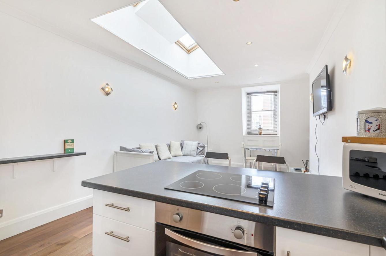Chancery's Loft Private Apartment