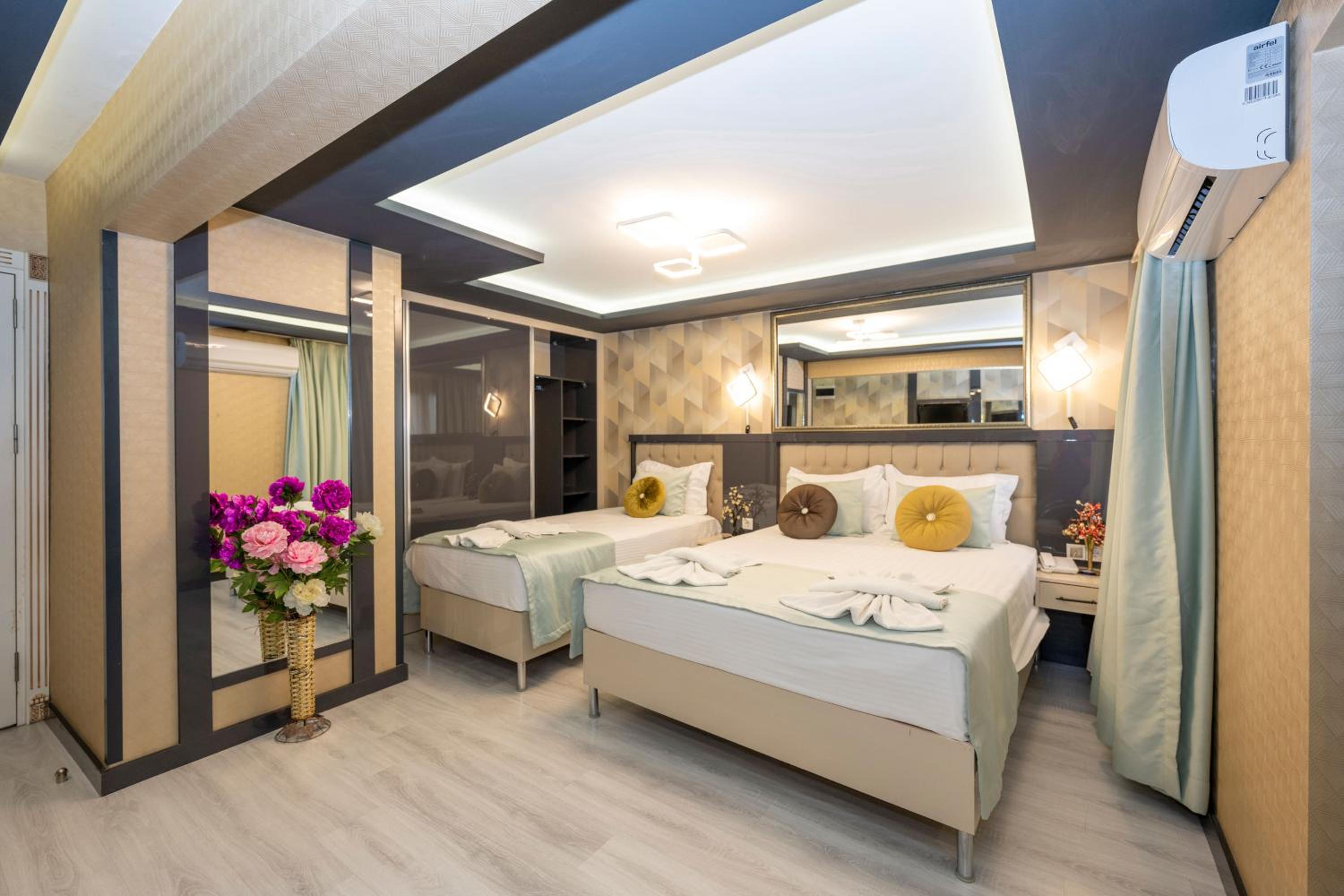 Grand Ons Otel - Image 17