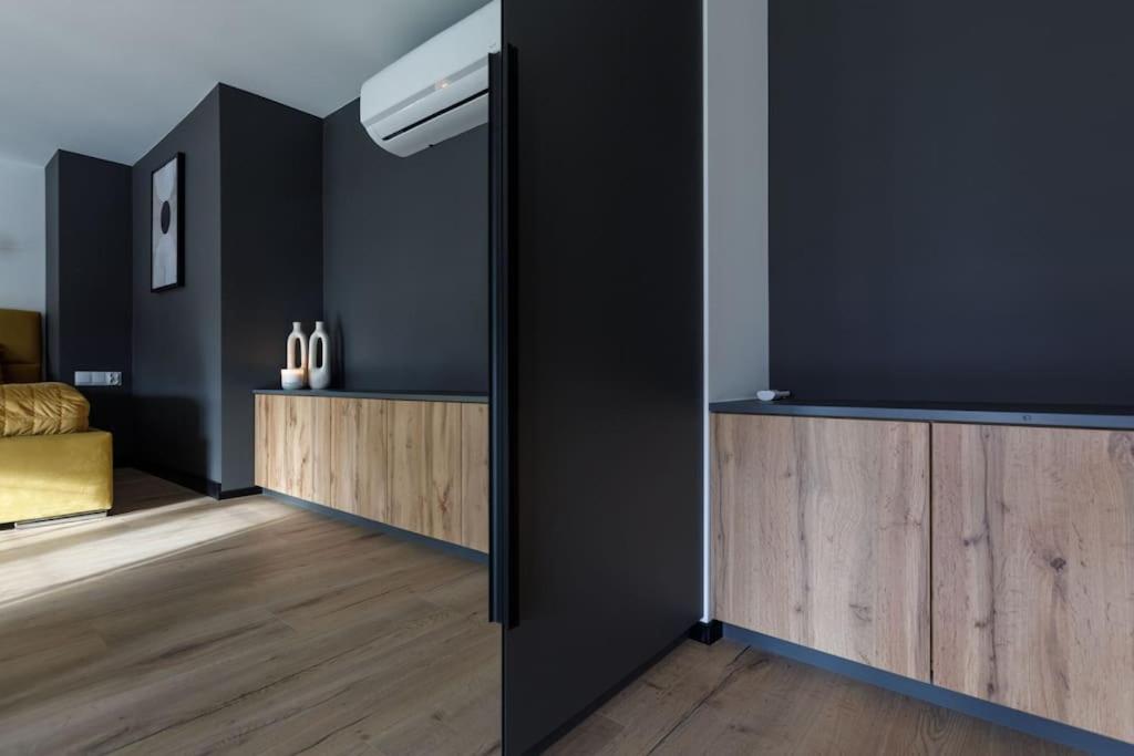 Golden Apartments Wroclaw - Stylish Loft Apartment - Great Location &Jana Pawła33