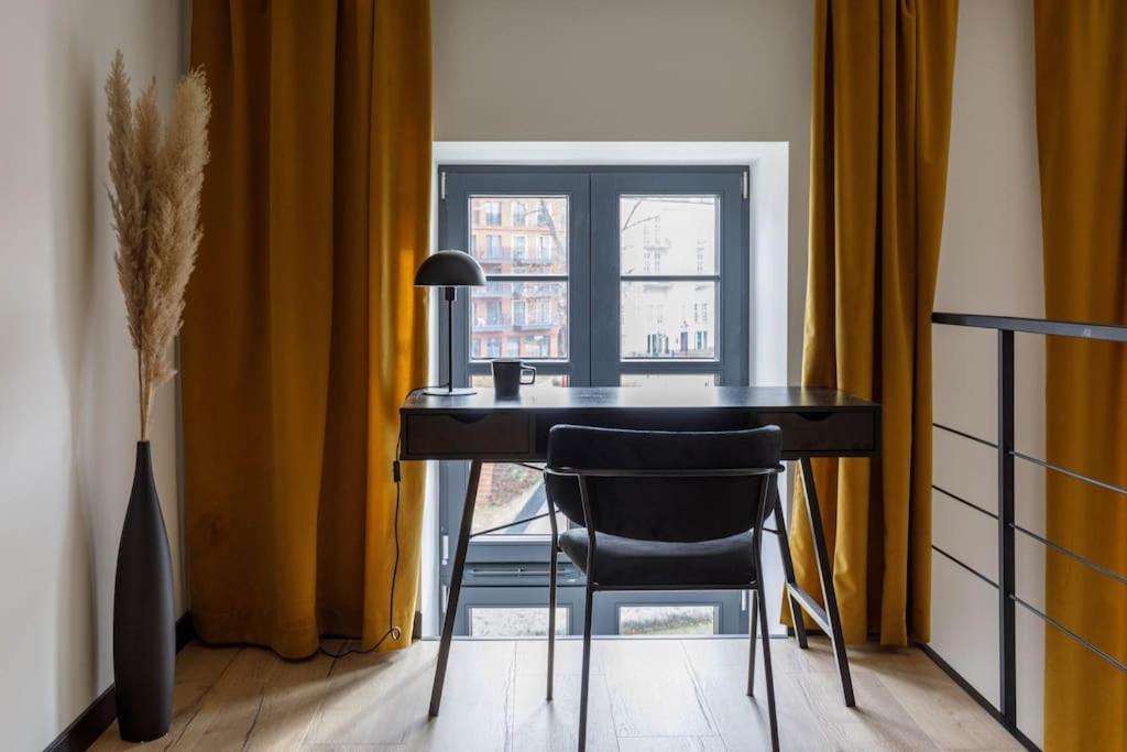 Golden Apartments Wroclaw - Stylish Loft Apartment - Great Location &Jana Pawła33