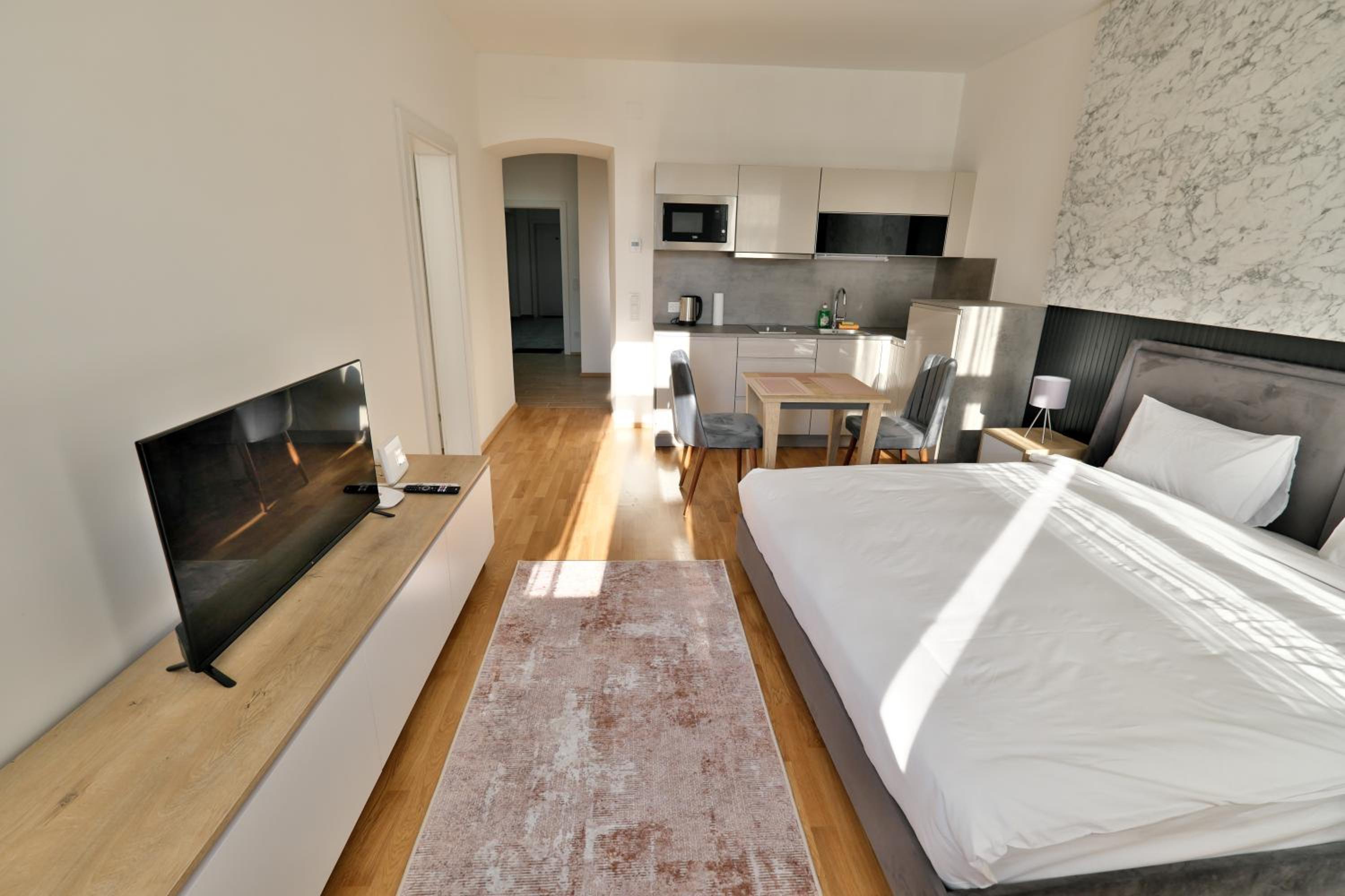 Vienna Lotus Apartments
