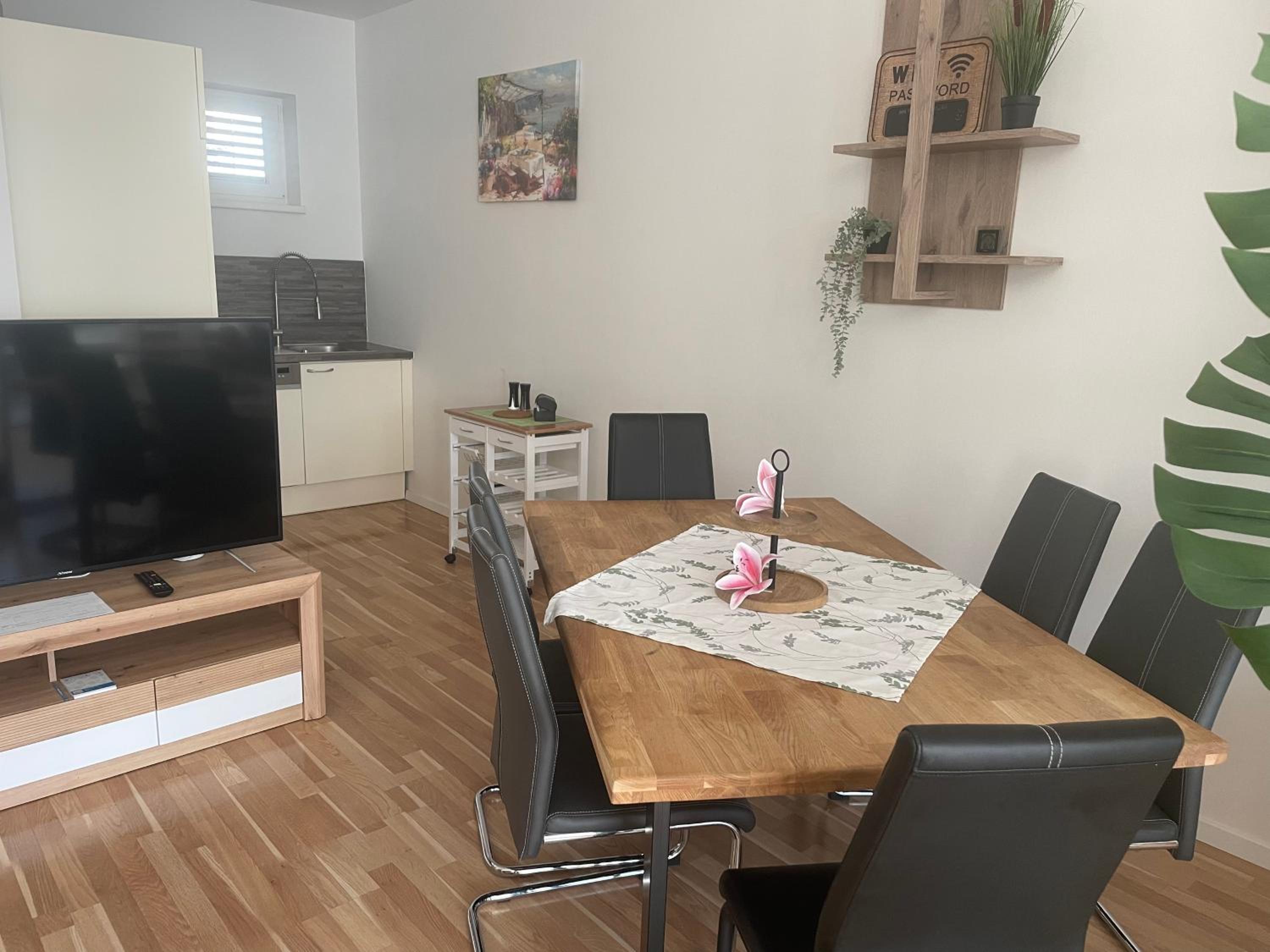 Sorinas Home - Comfortable Apartment near Graz - Free Parking