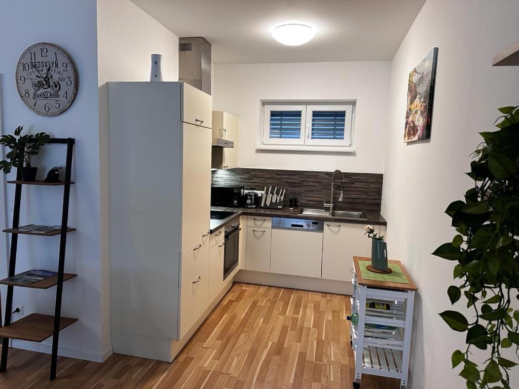Sorinas Home - Comfortable Apartment near Graz - Free Parking