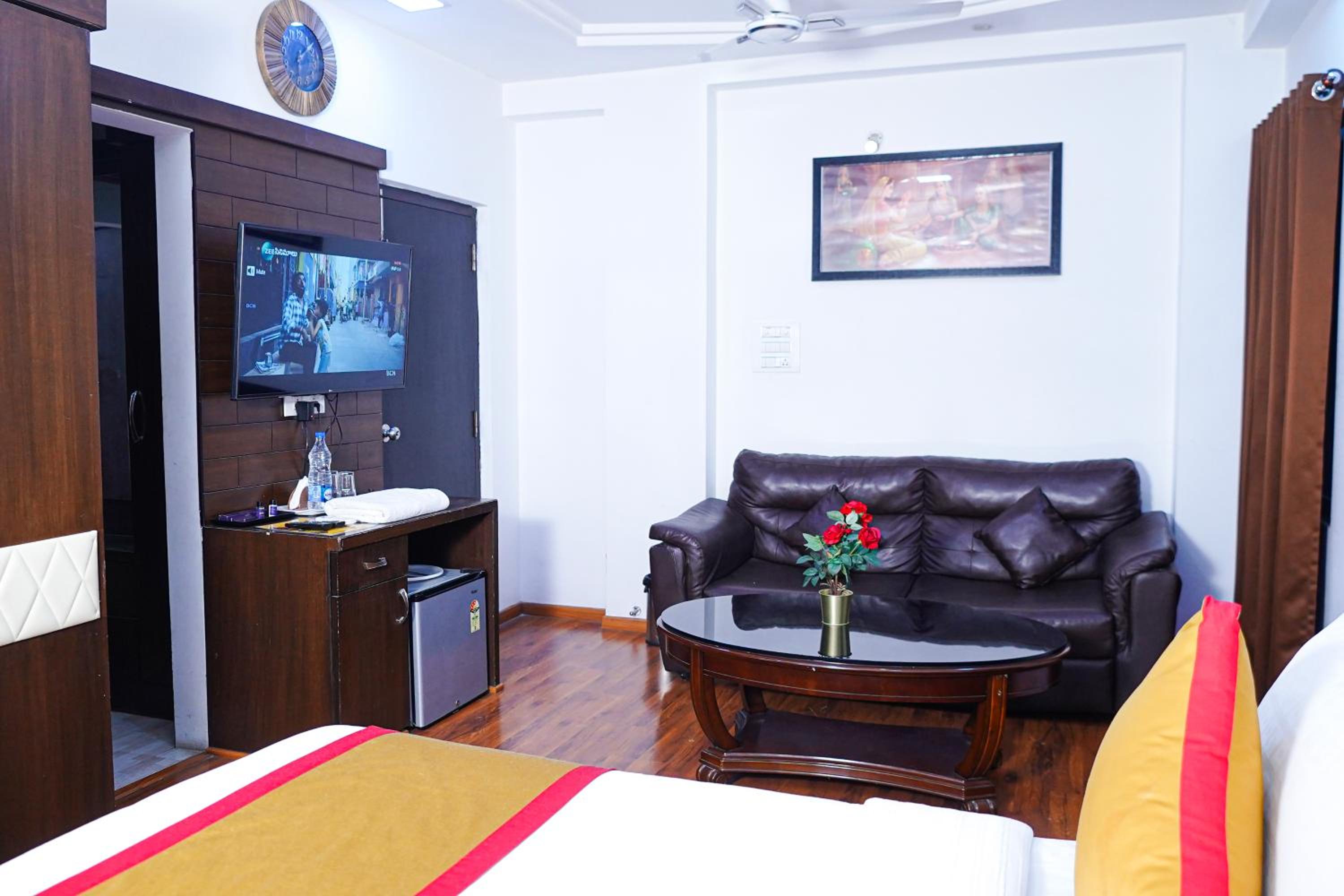 Hotel Brundavan Homes view 5