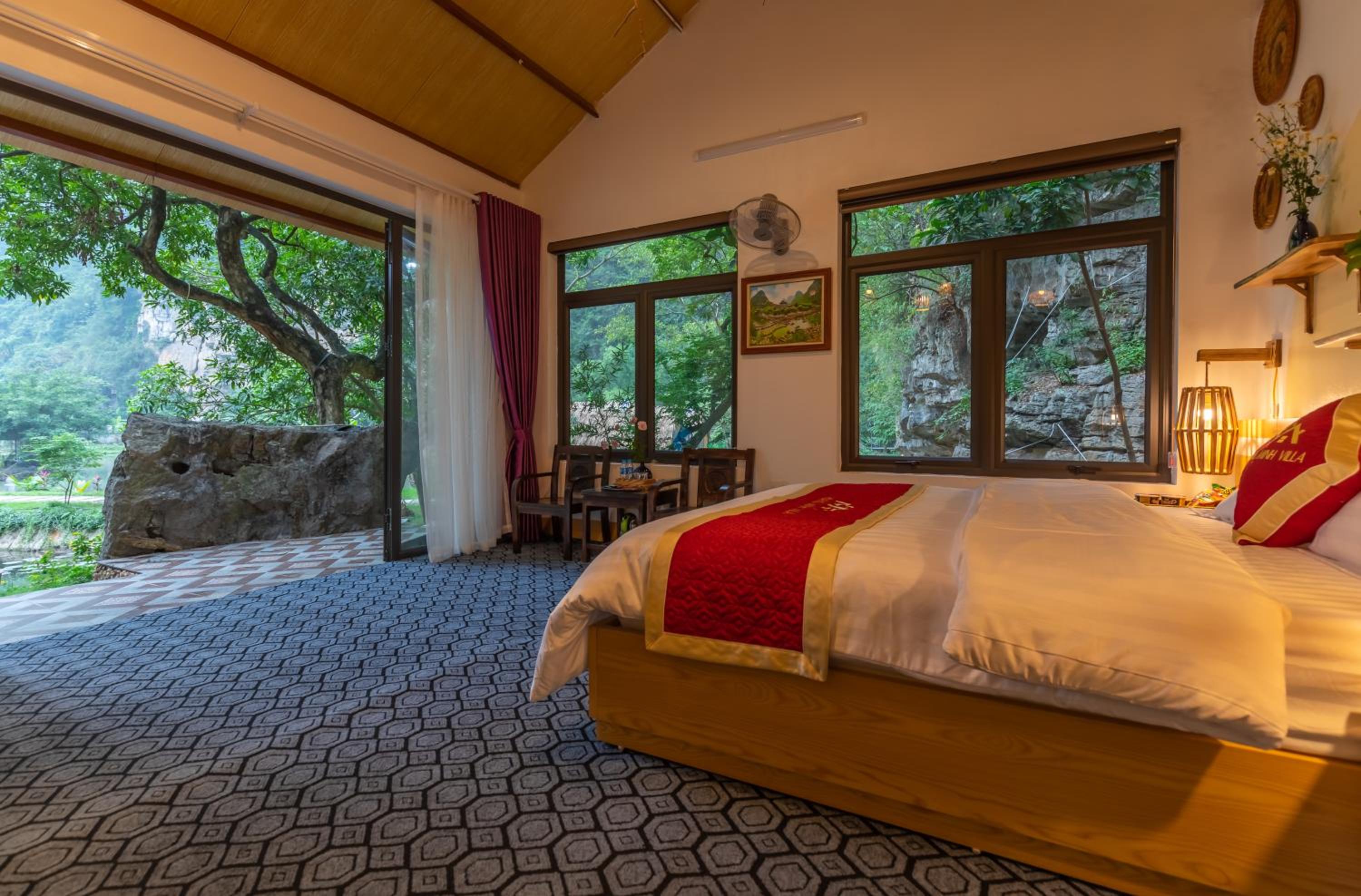 Hoang Minh Mountainside Villa