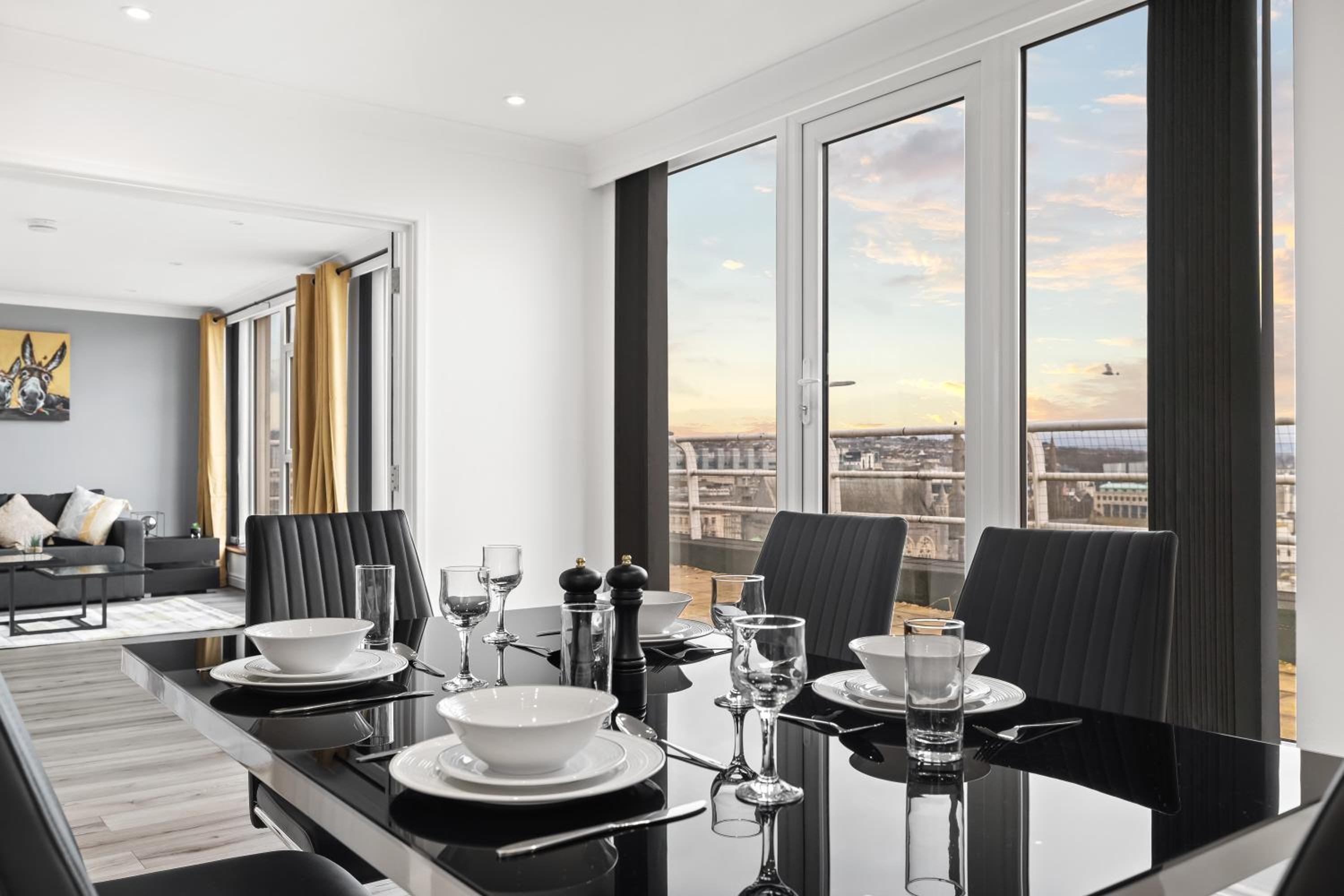City centre Penthouse - Weekend Getaway