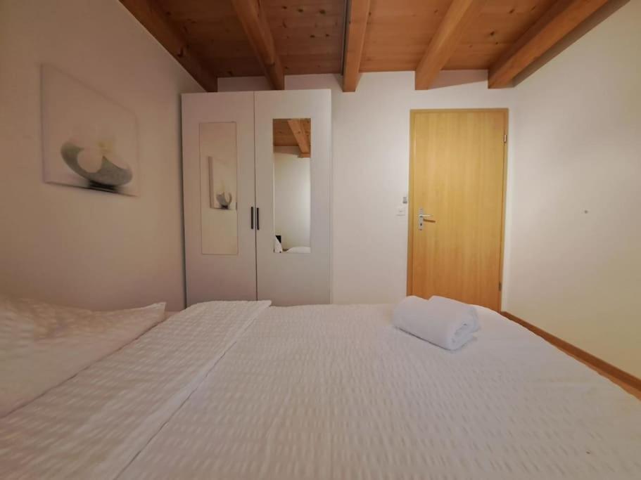 Family-friendly apartment with Alpine view