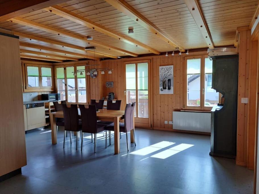 Family-friendly apartment with Alpine view