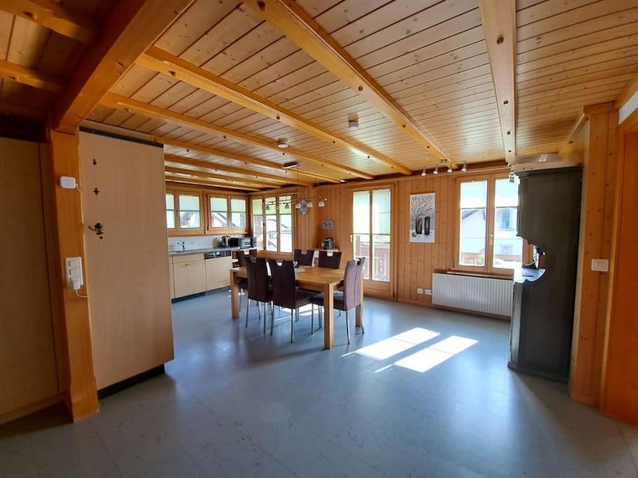 Family-friendly apartment with Alpine view