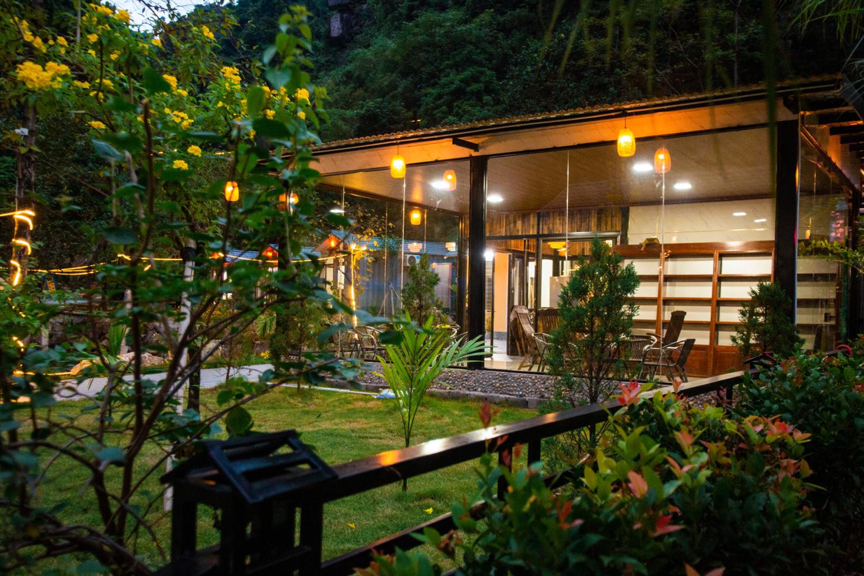Hoang Minh Mountainside Villa