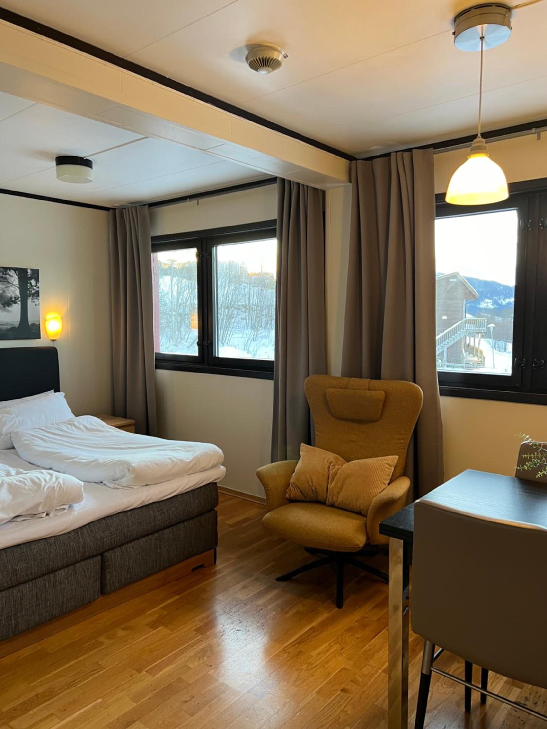Sandmoen Bed & Breakfast, Free Parking