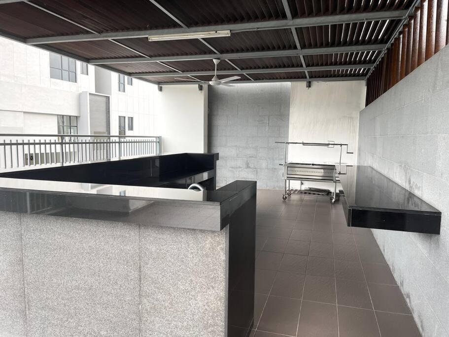 3Bed2Bath SkyLoft Bukit Indah JB