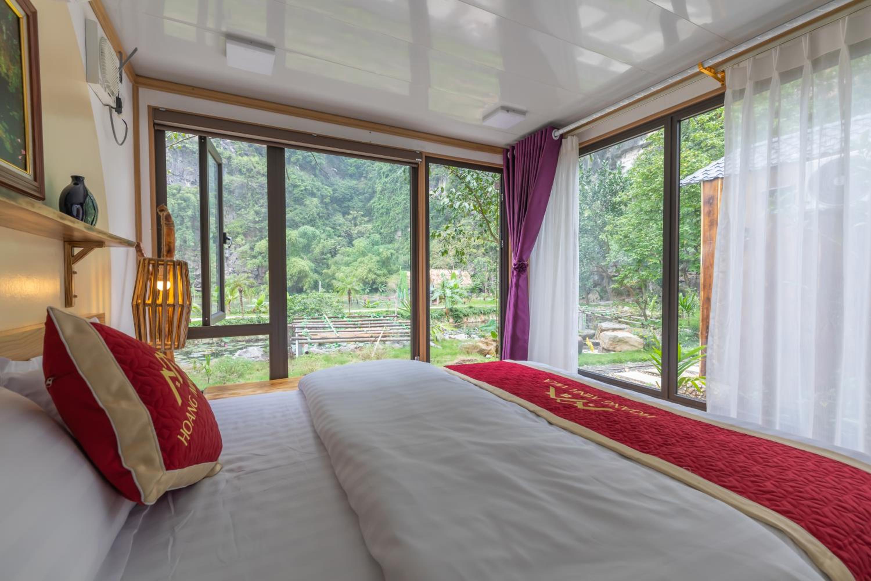 Hoang Minh Mountainside Villa