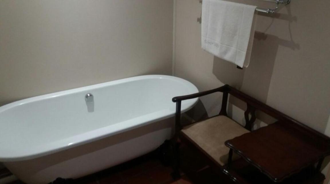 Silver Mist Guest House and Country Inn