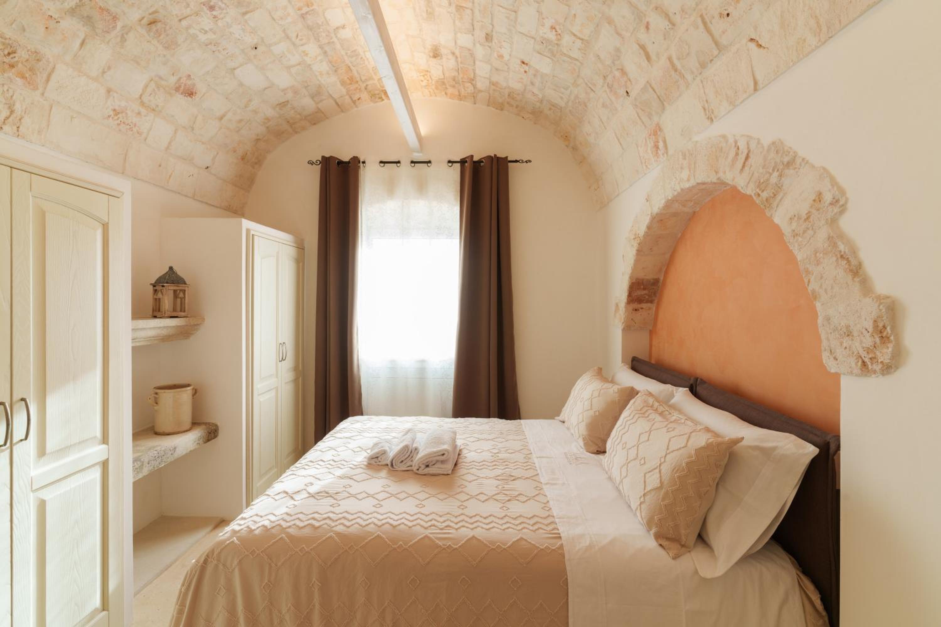Trulli Petrantiqua con piscina