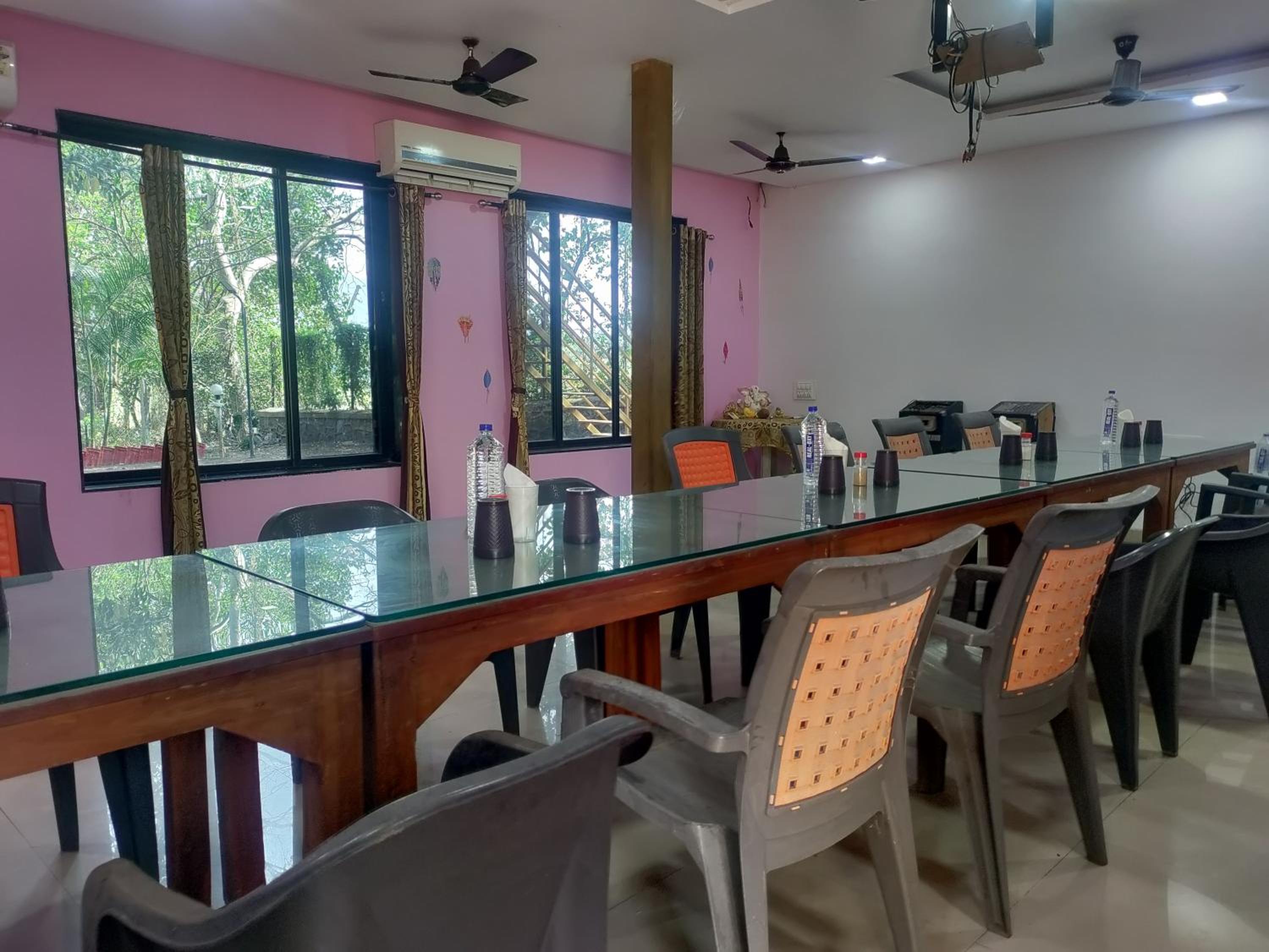 meeting & event spaces