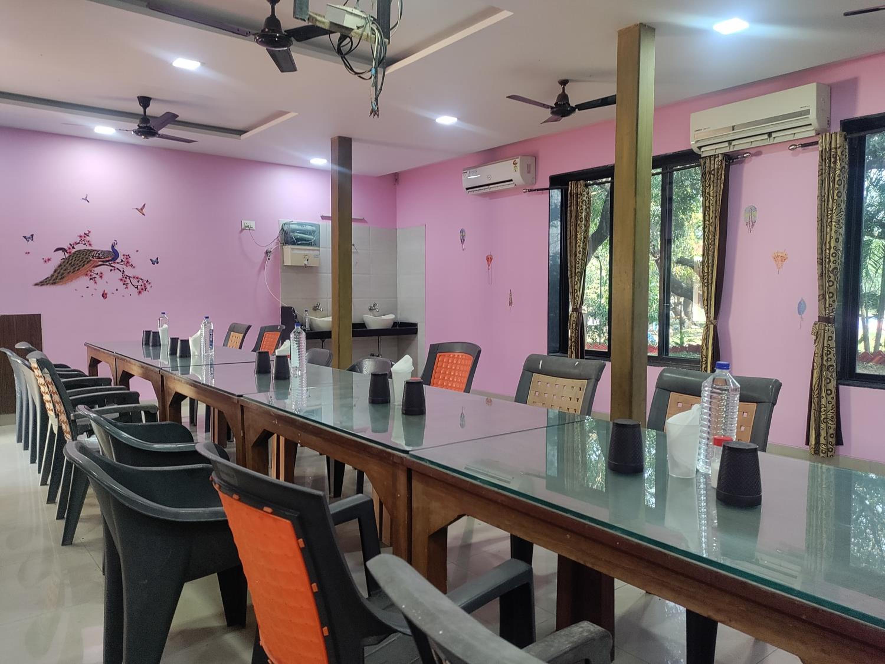 meeting & event spaces