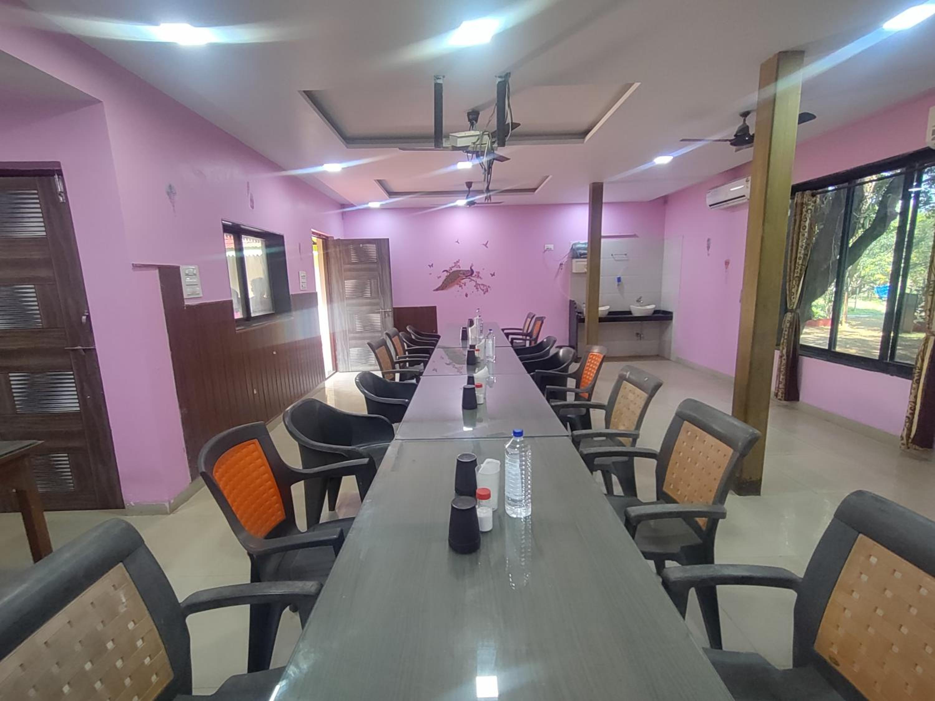 meeting & event spaces