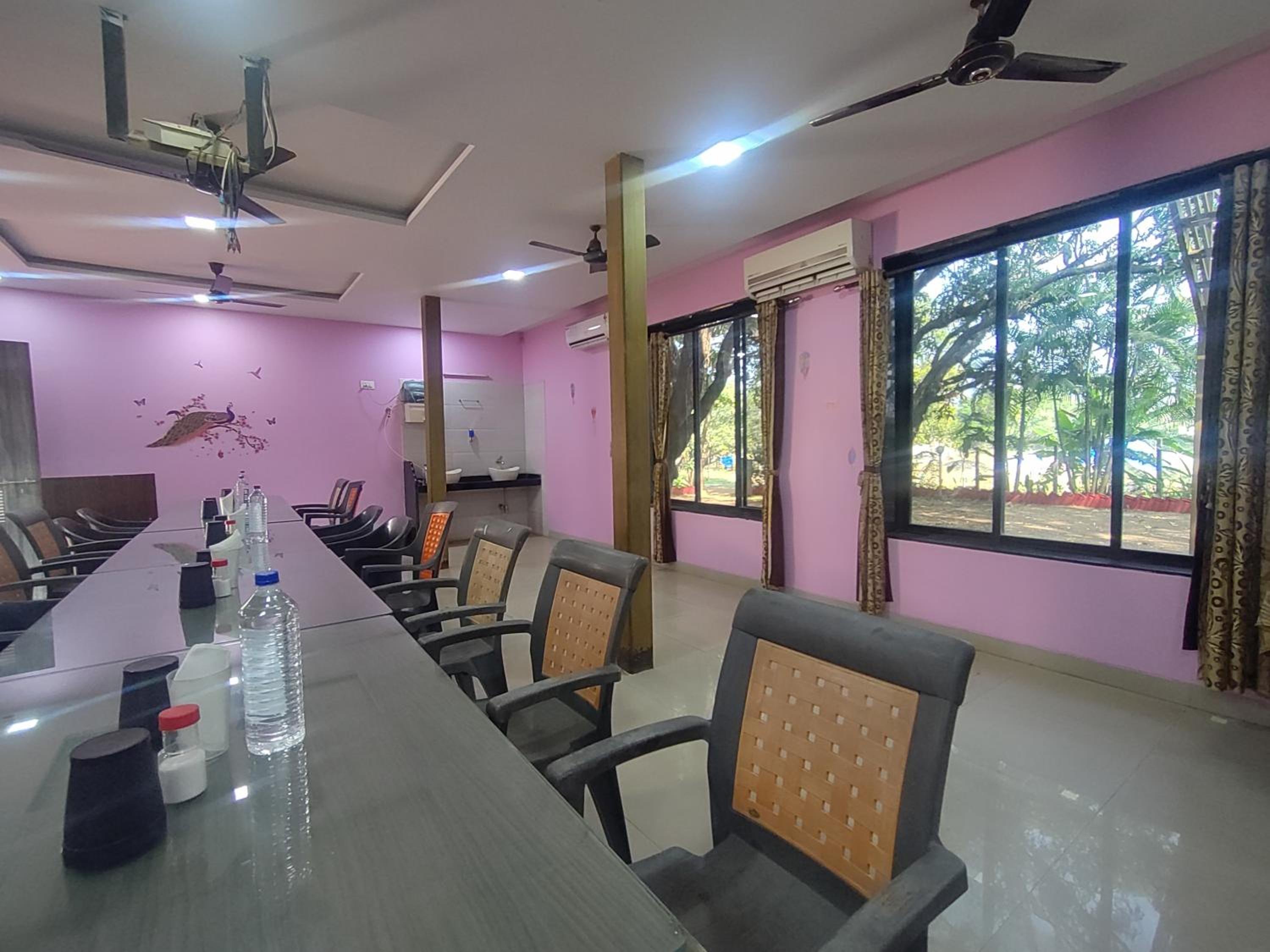meeting & event spaces