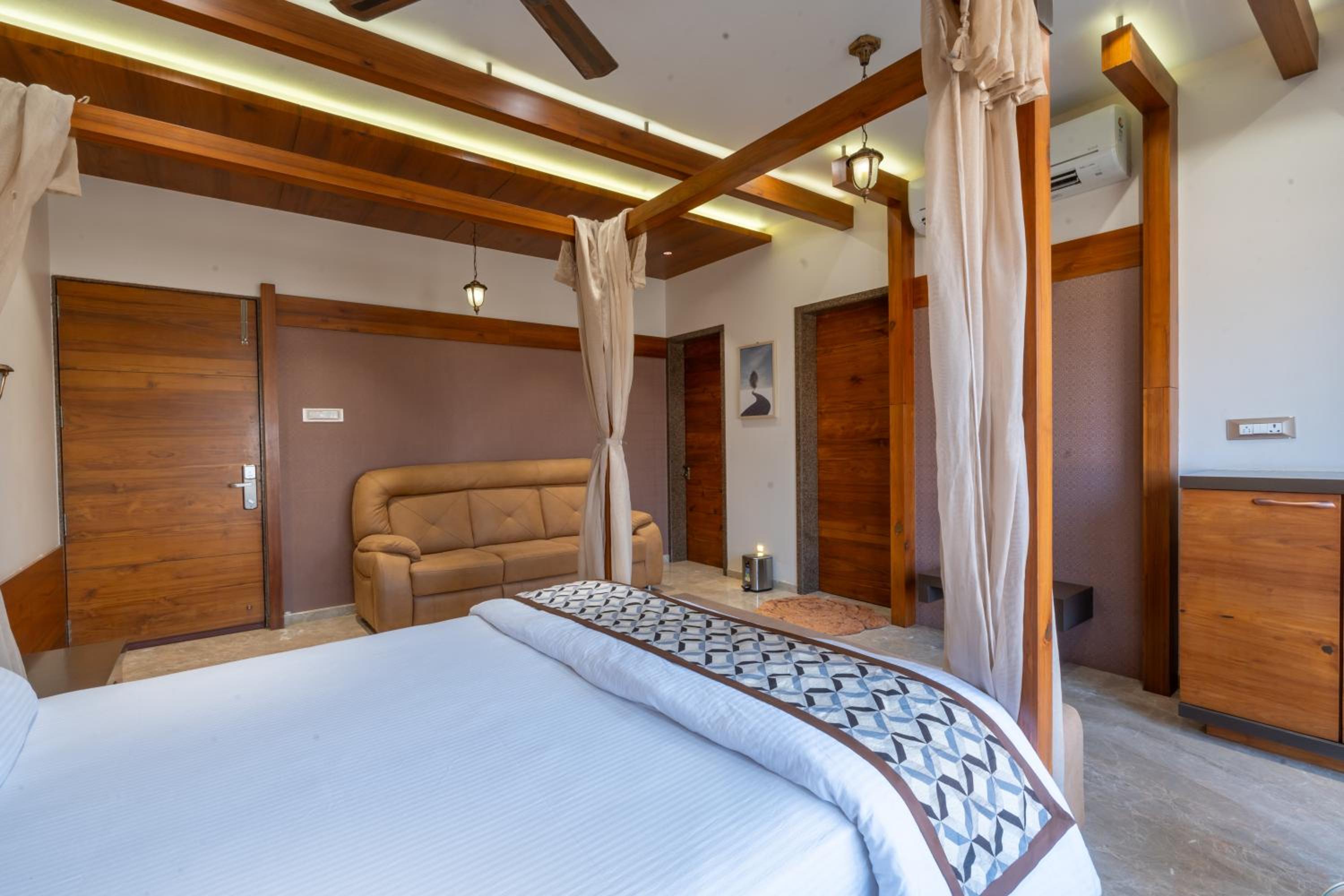 The Gaj Kesri Gir - Best Wildlife Resort in Gir