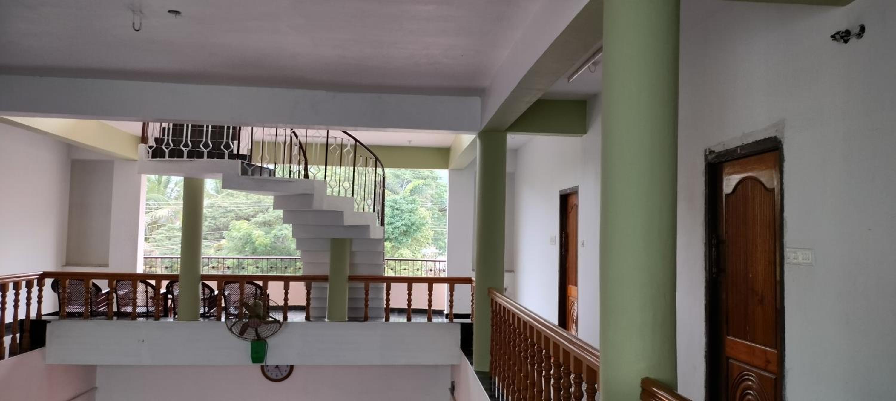 RAJA PALACE RESORT & MiNi Hotel