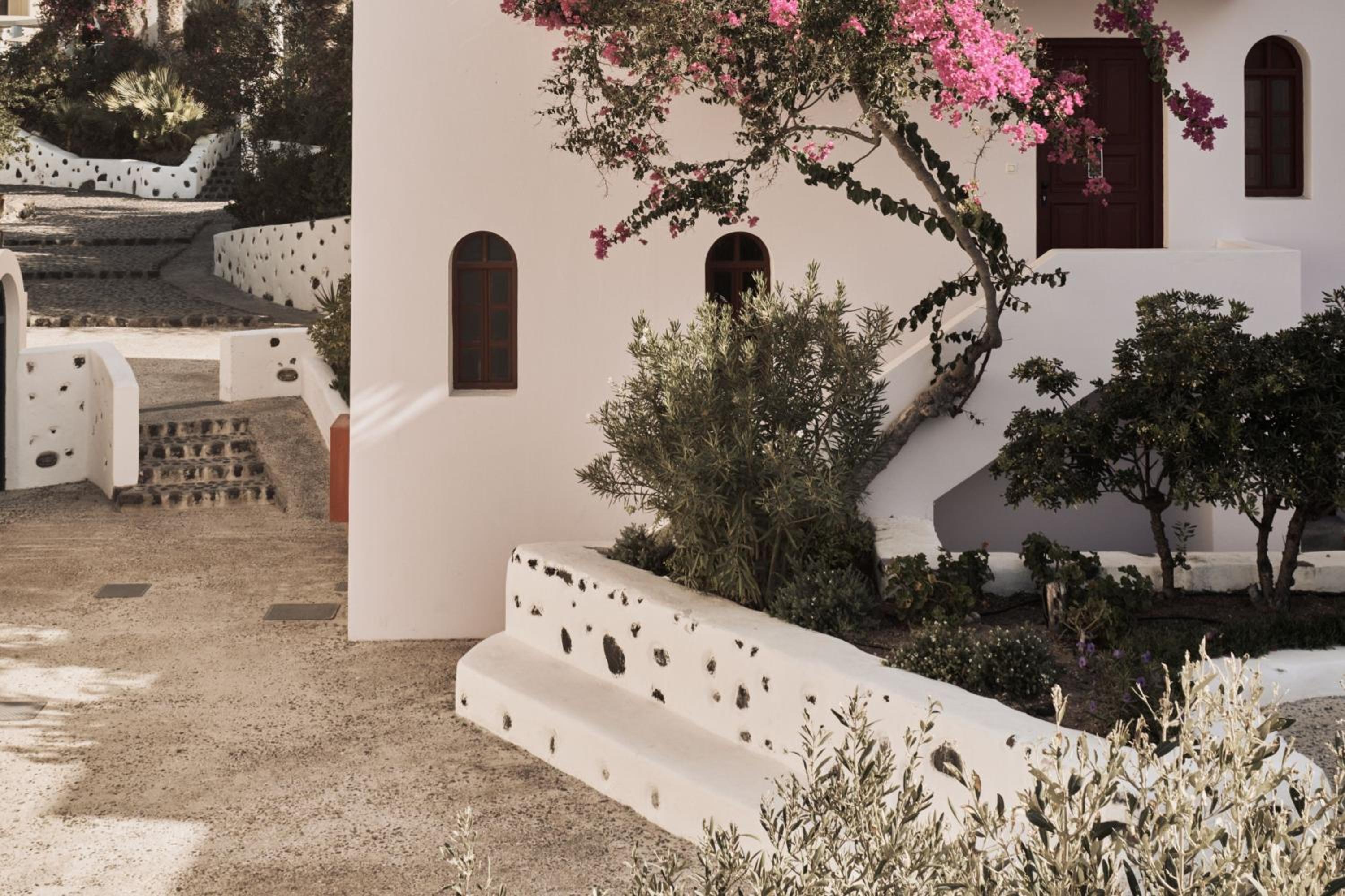 Vedema, a Luxury Collection Resort, Santorini — 11