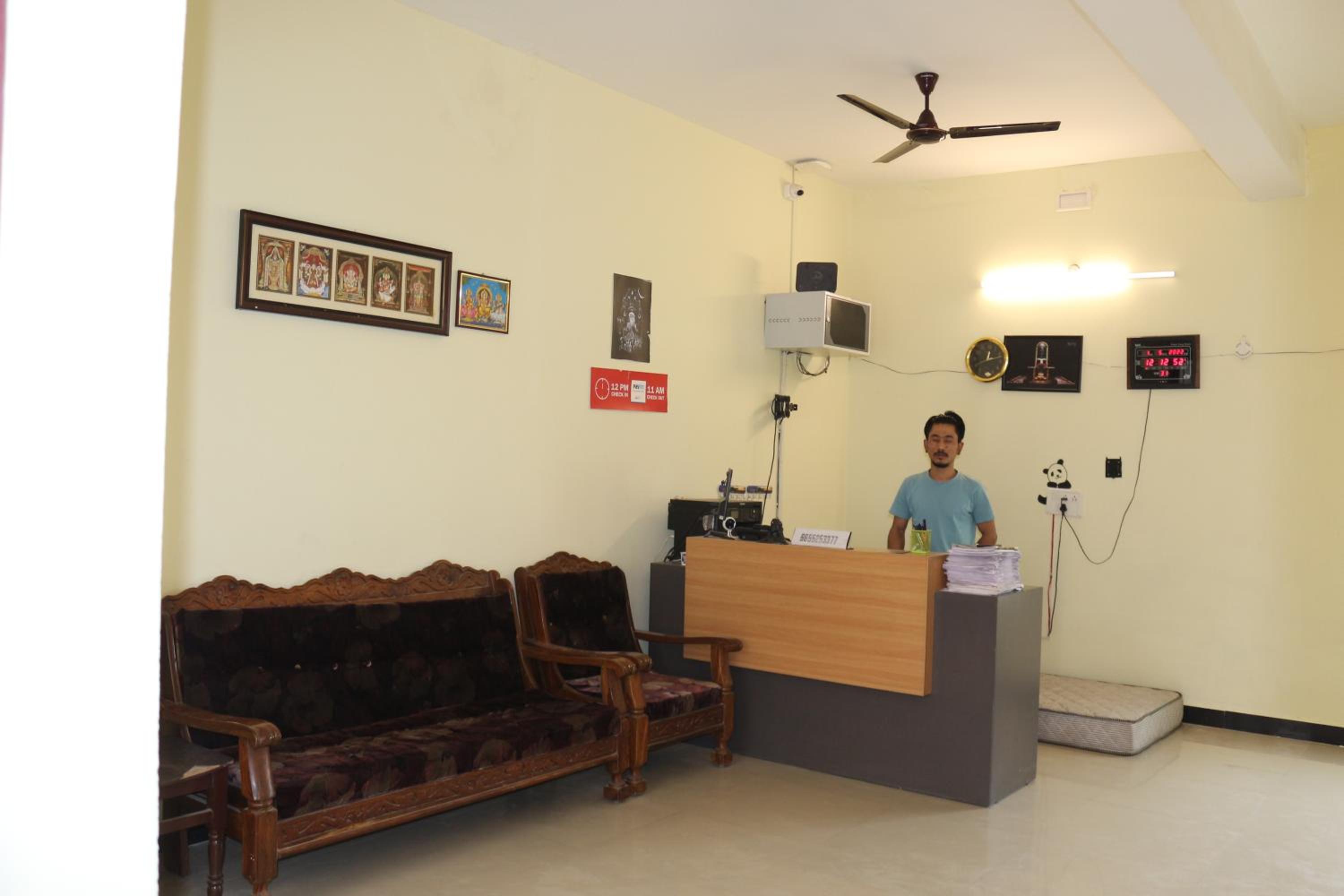 Renu Residency on the way to Isha Yoga Centre near Maruthamalai view 2