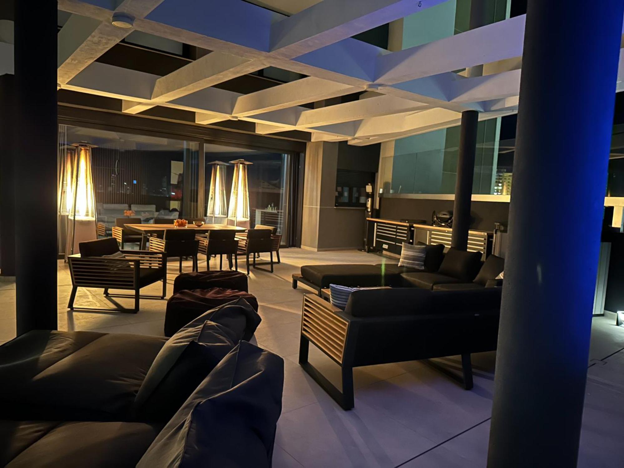SUNSET CLIFFS VIP APARTMENT