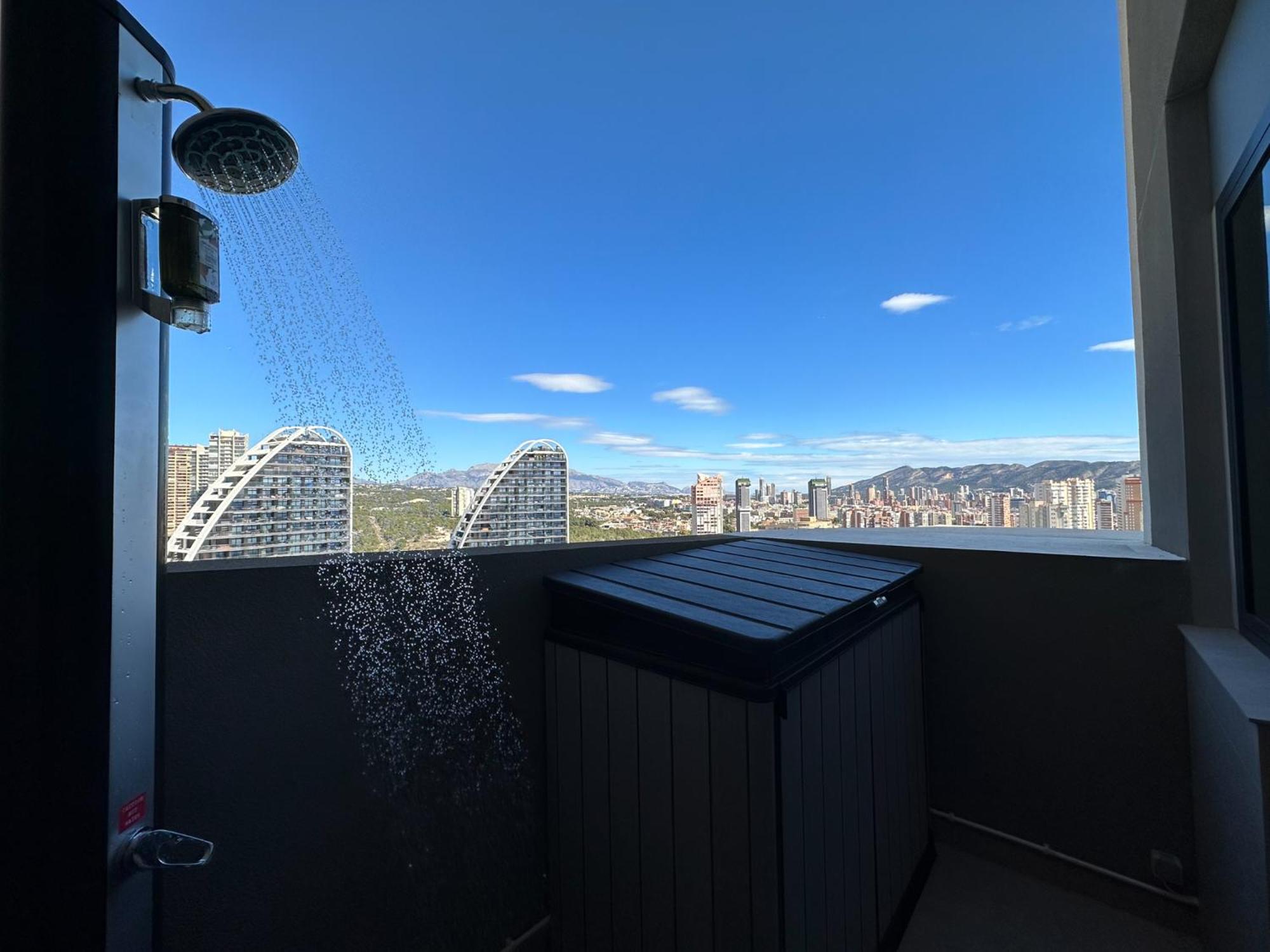 SUNSET CLIFFS VIP APARTMENT