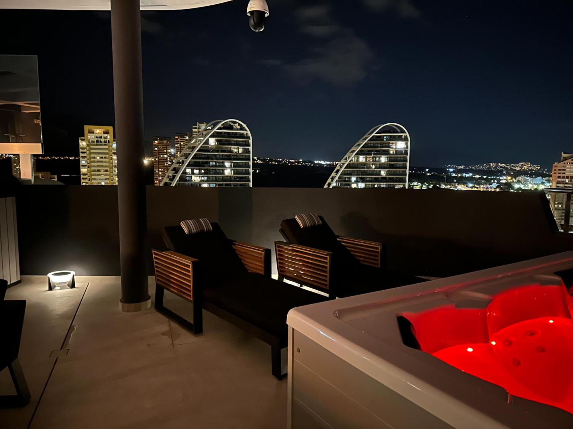 SUNSET CLIFFS VIP APARTMENT