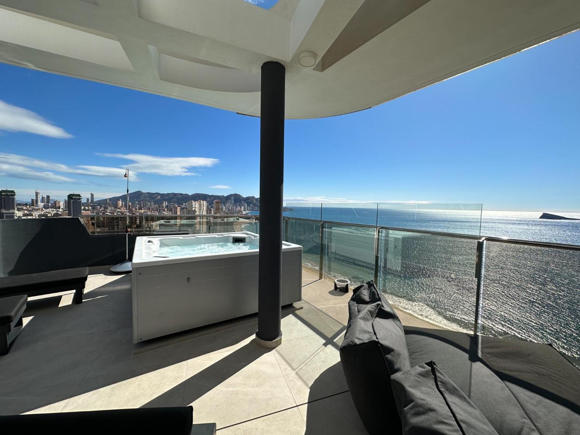 SUNSET CLIFFS VIP APARTMENT