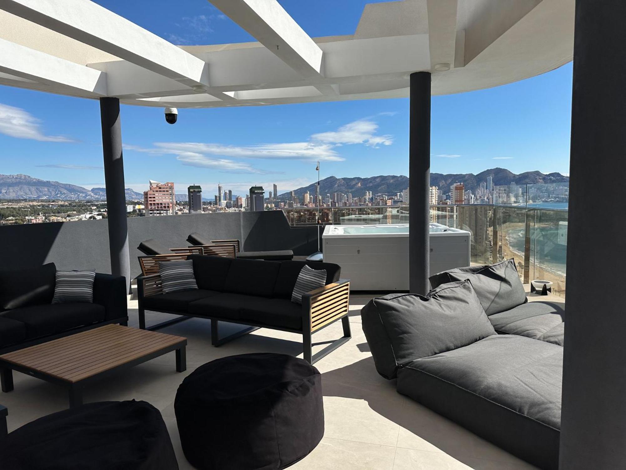 SUNSET CLIFFS VIP APARTMENT