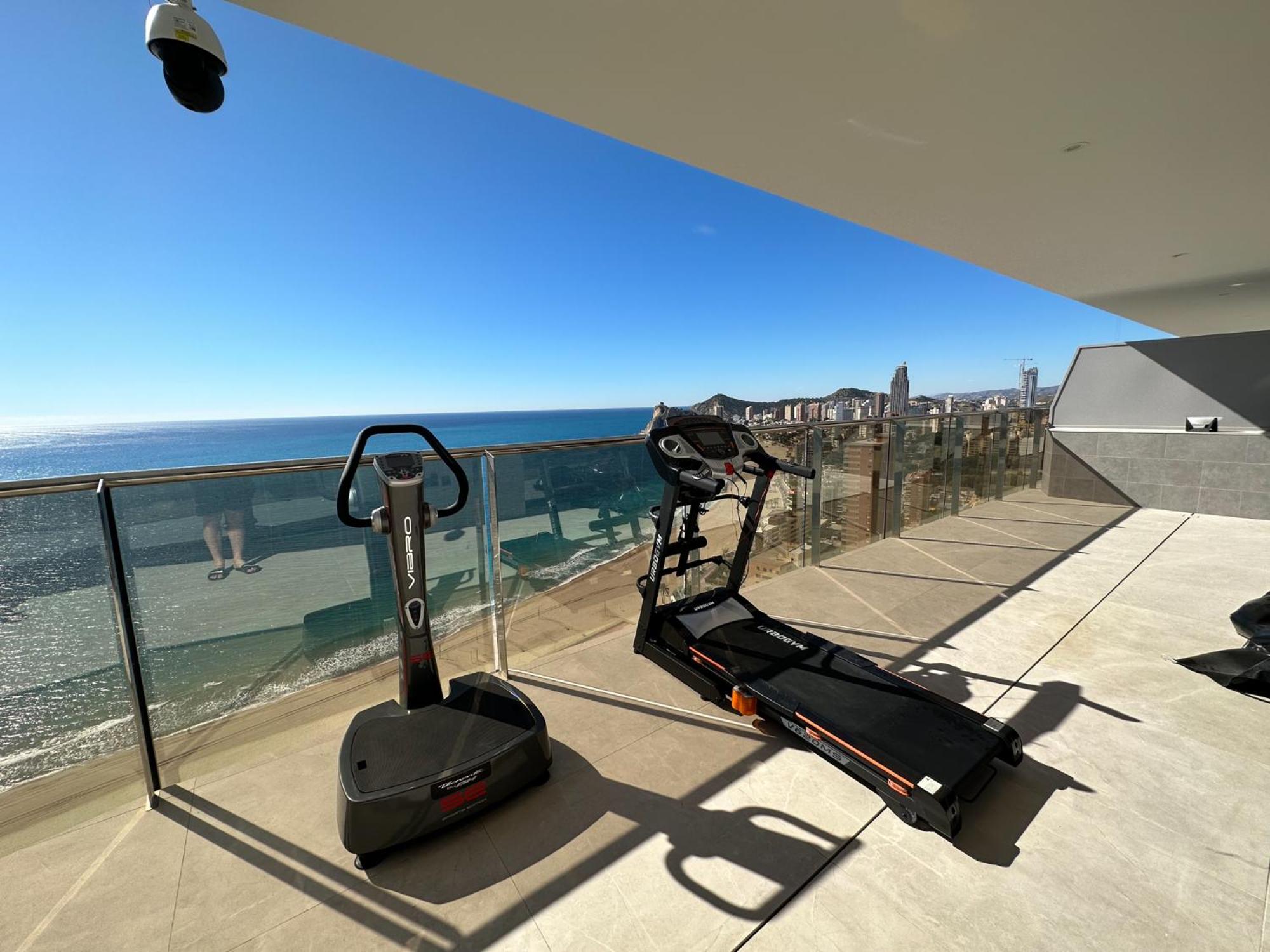 SUNSET CLIFFS VIP APARTMENT