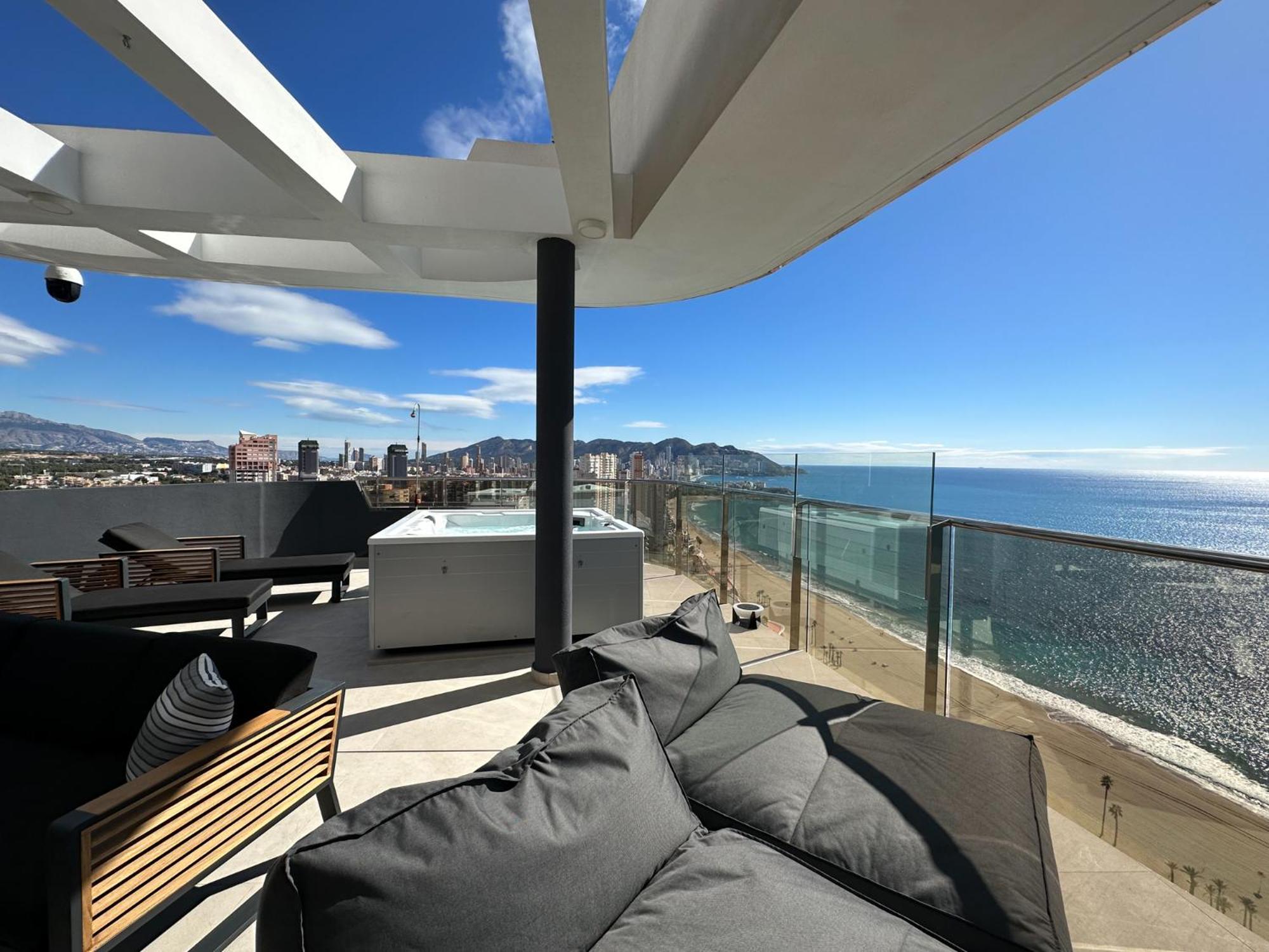 SUNSET CLIFFS VIP APARTMENT