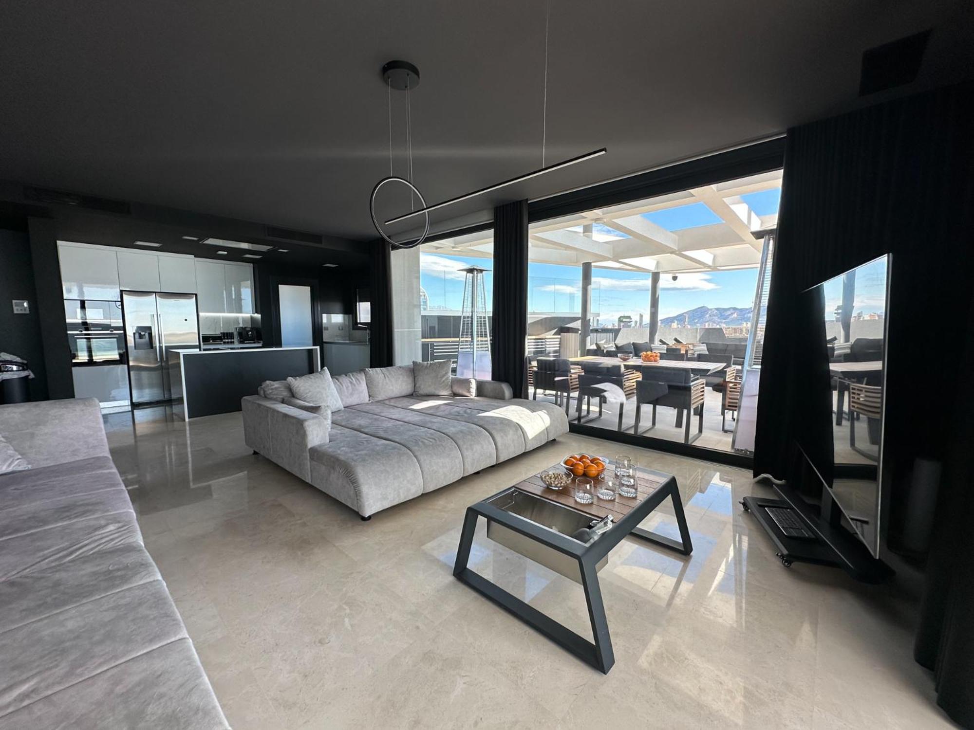 SUNSET CLIFFS VIP APARTMENT