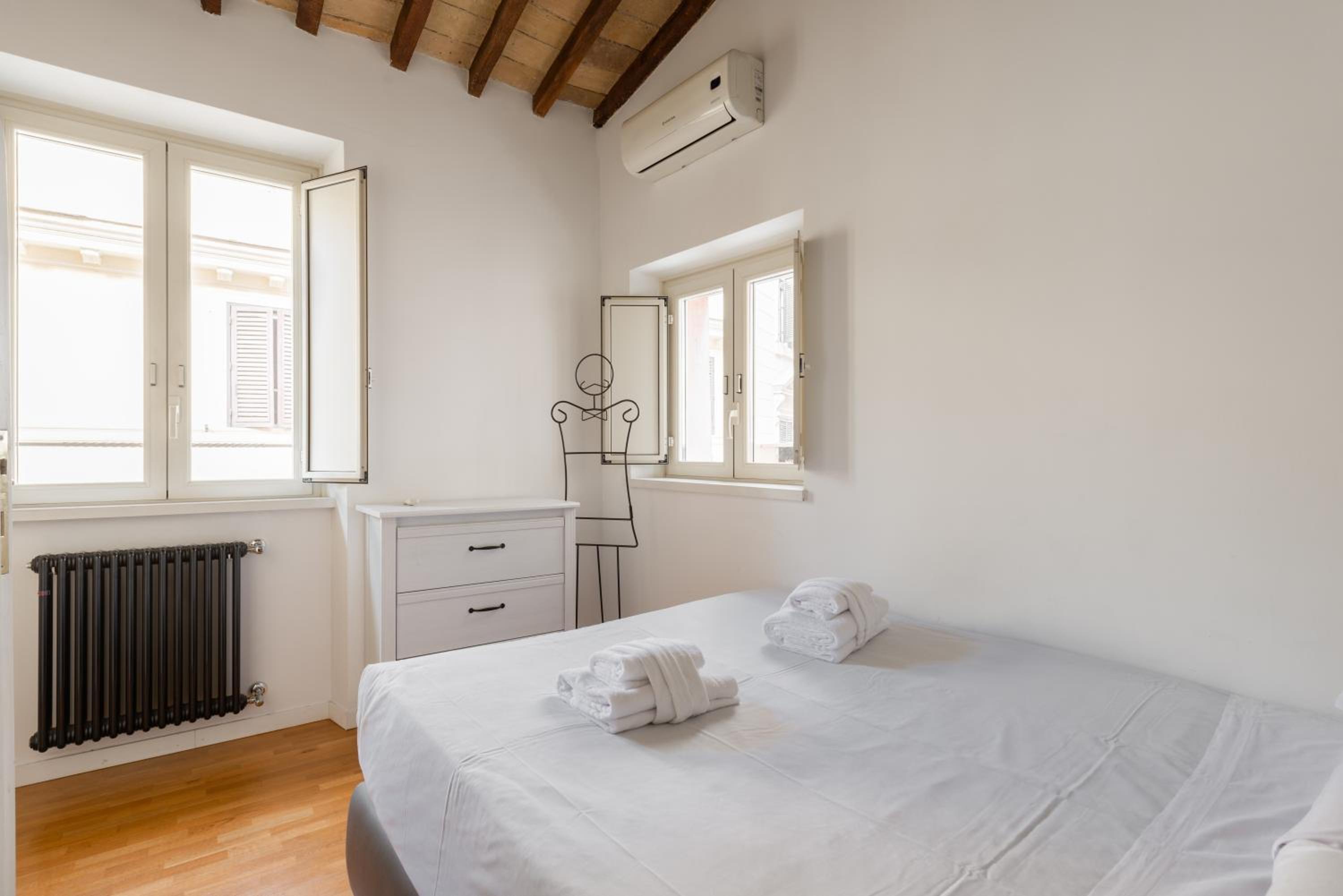 Pavone Centre Romantic Apartment