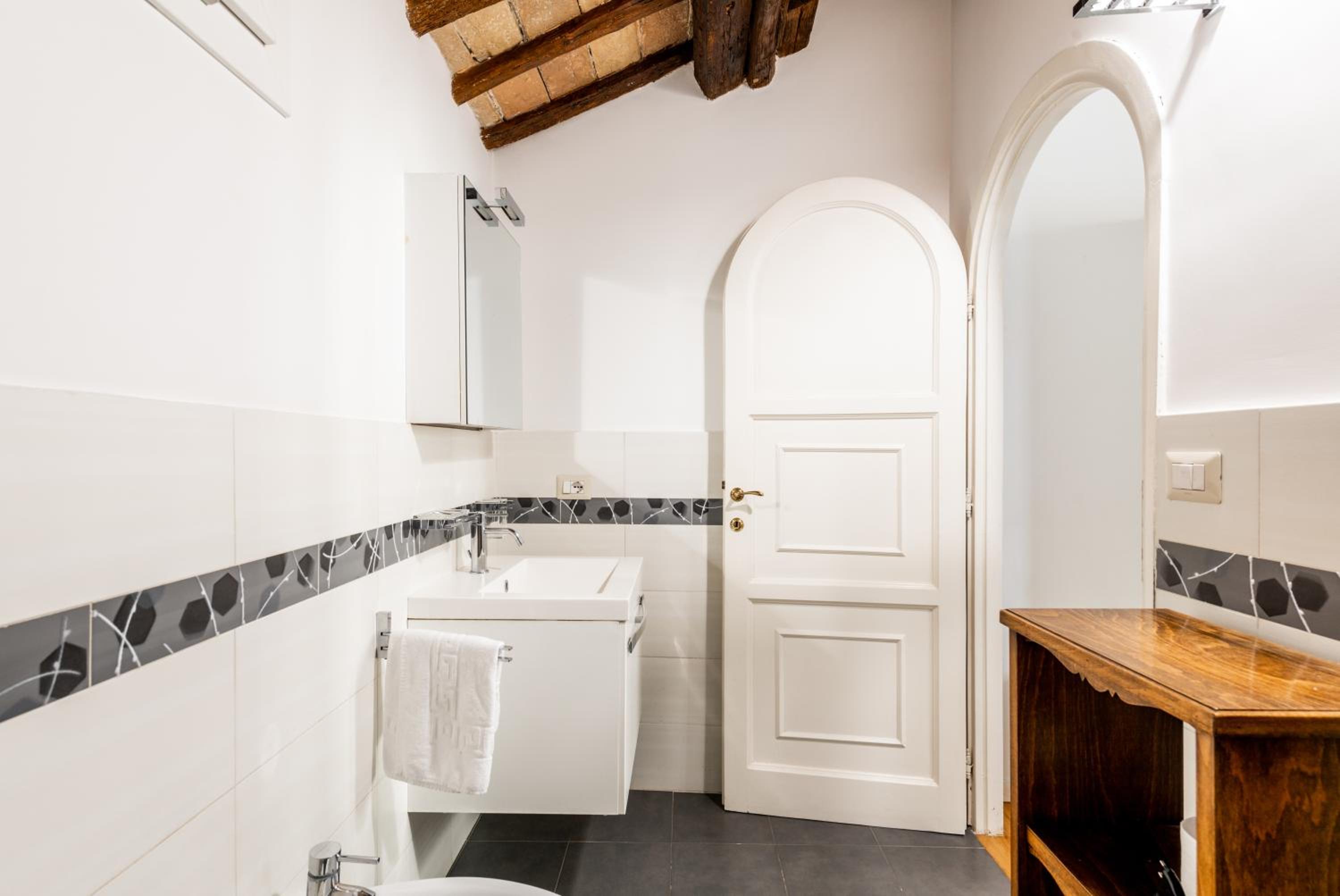 Pavone Centre Romantic Apartment
