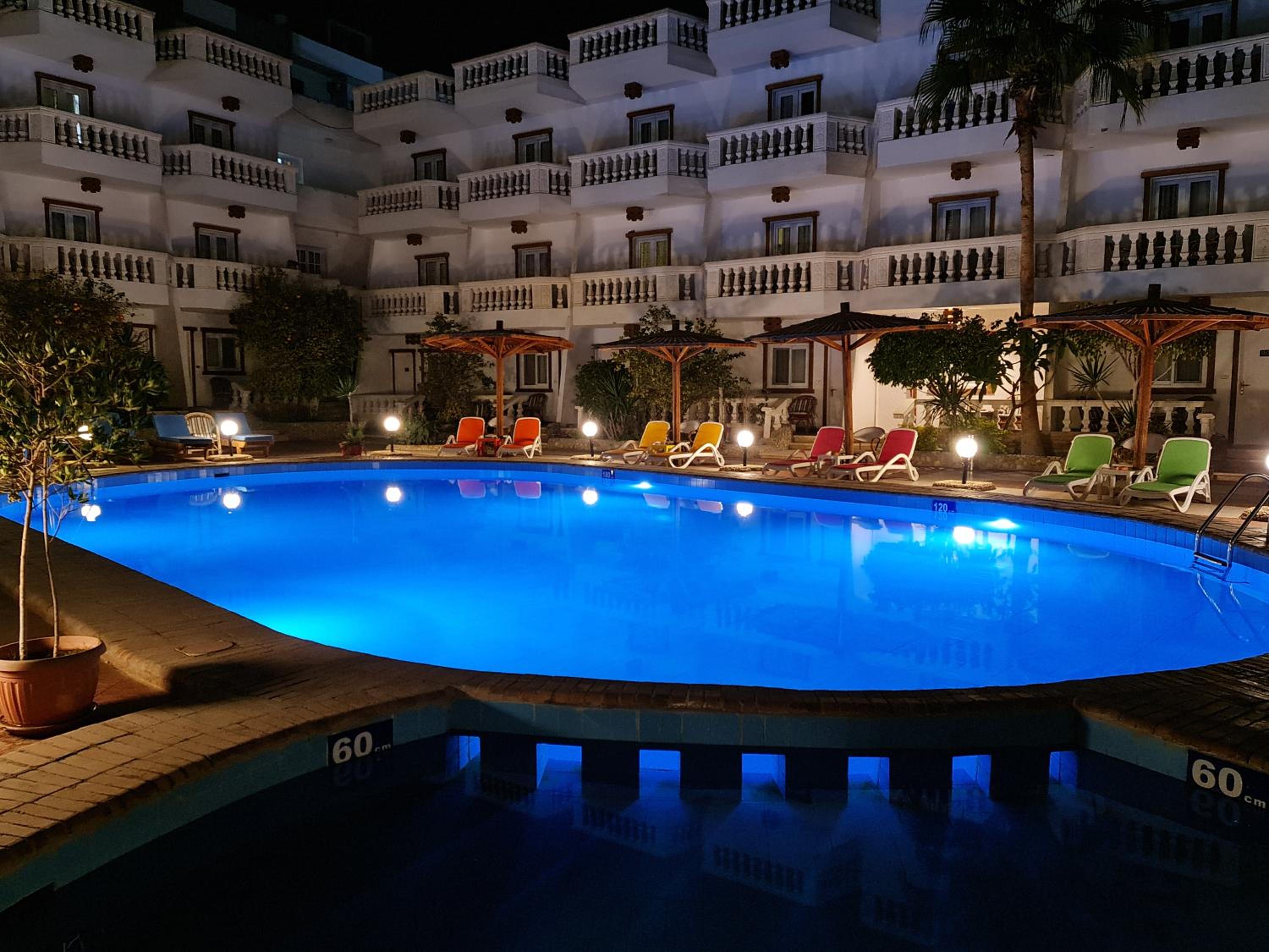 Zak Inn Residence
