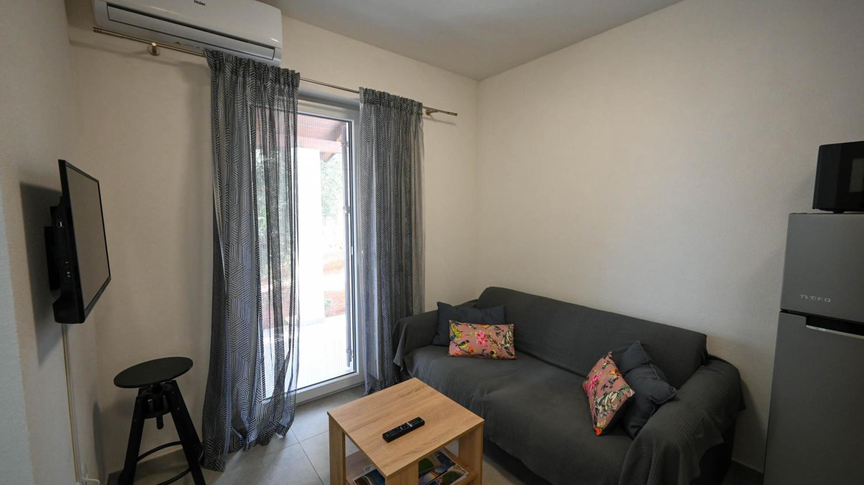 Casa Mira Apartments