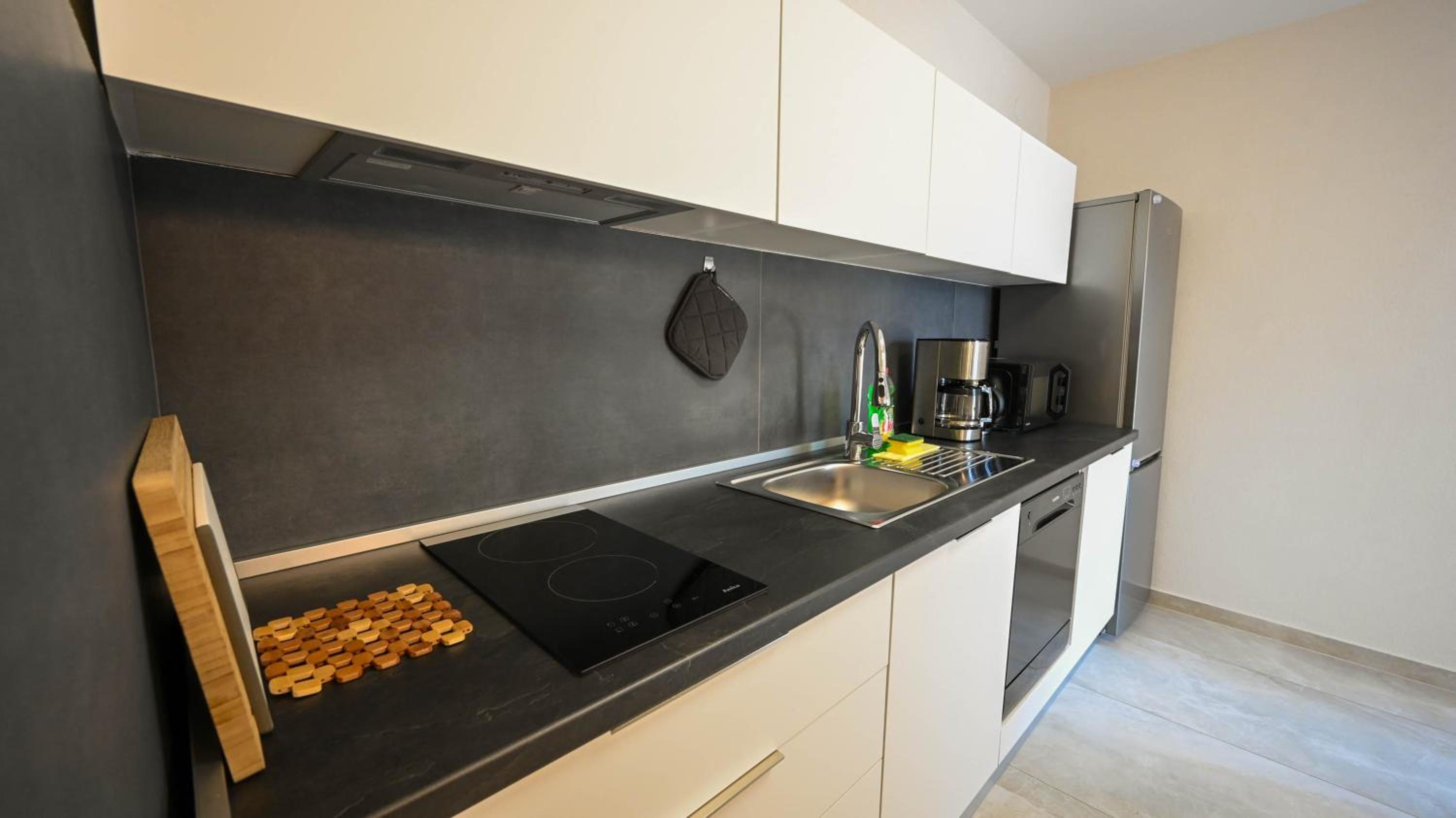 Casa Mira Apartments