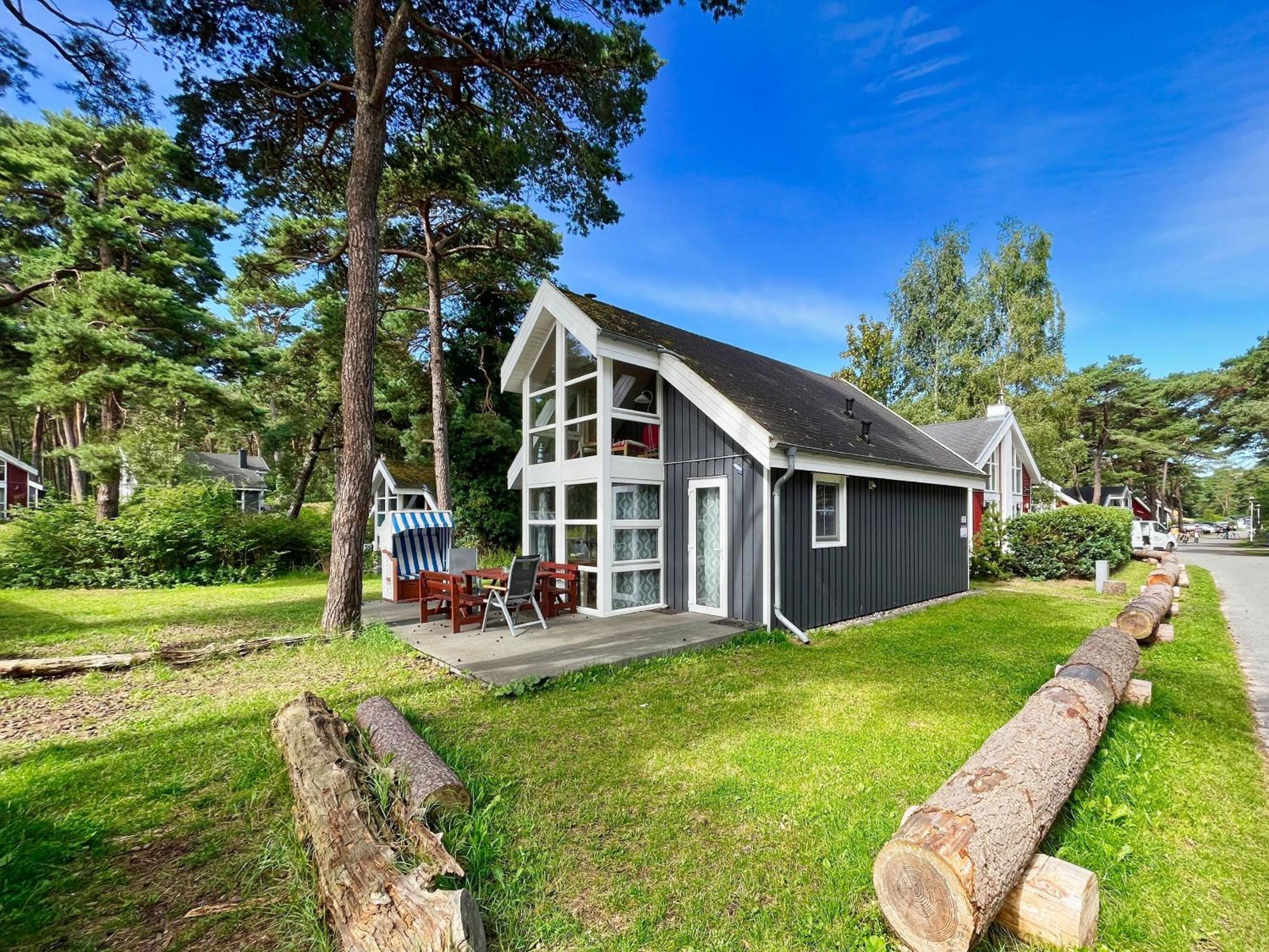 strandnahes Ferienhaus mit Kamin und Terrasse - Ferienhaus Seerobbe
