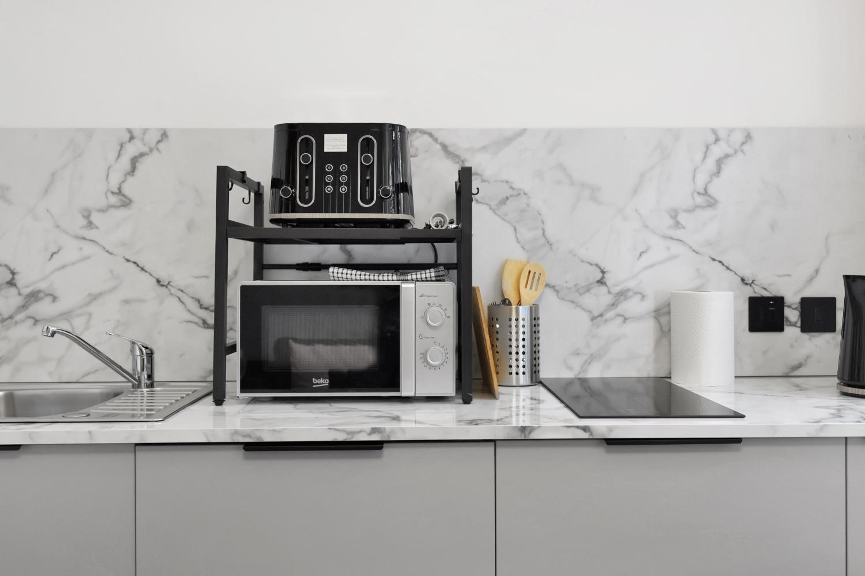 Hilldrop Apartments Short Term Rental & Flexible Renting Islington with Free WiFi, Parking & Garden